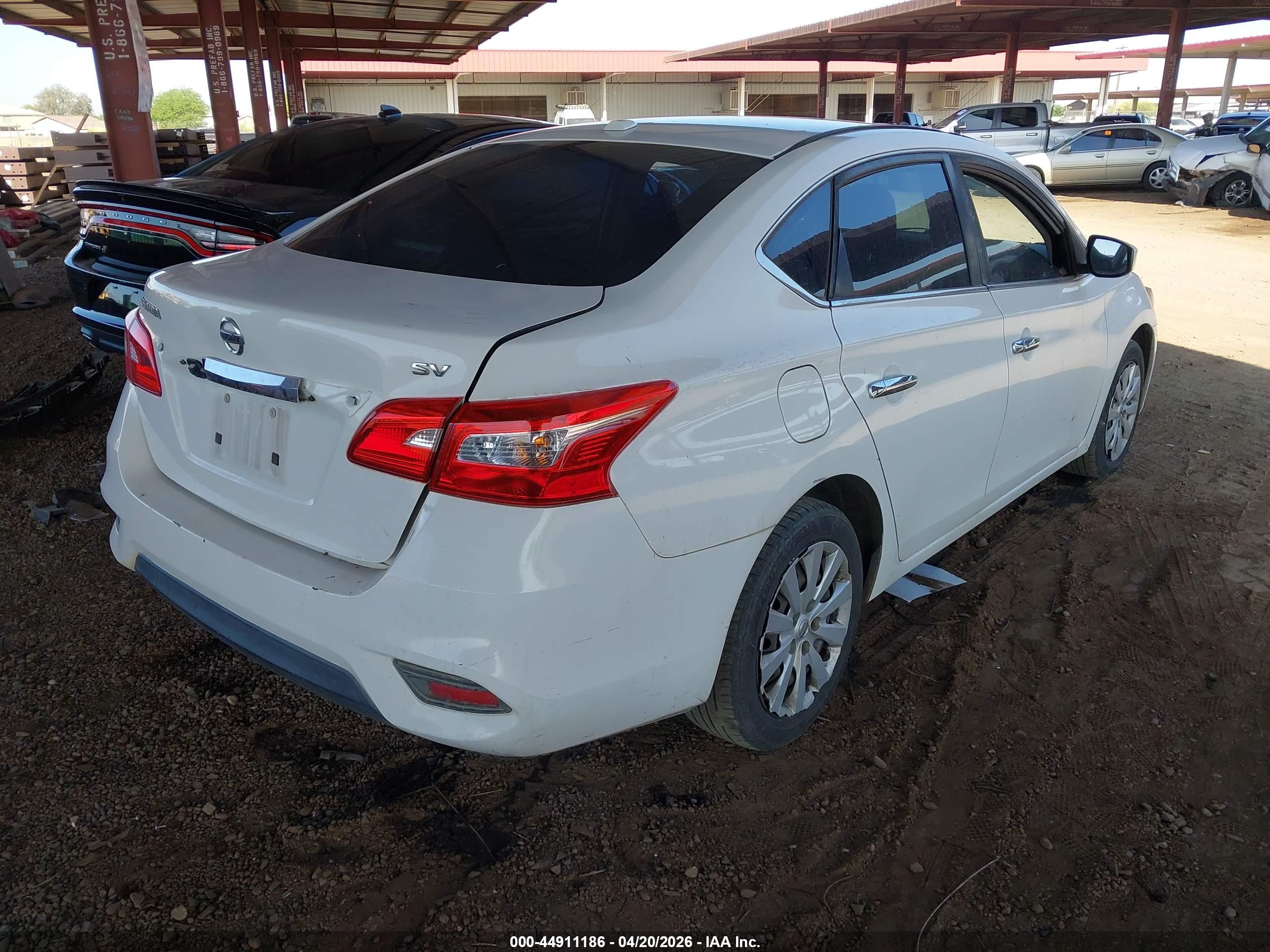 NISSAN SENTRA image 4
