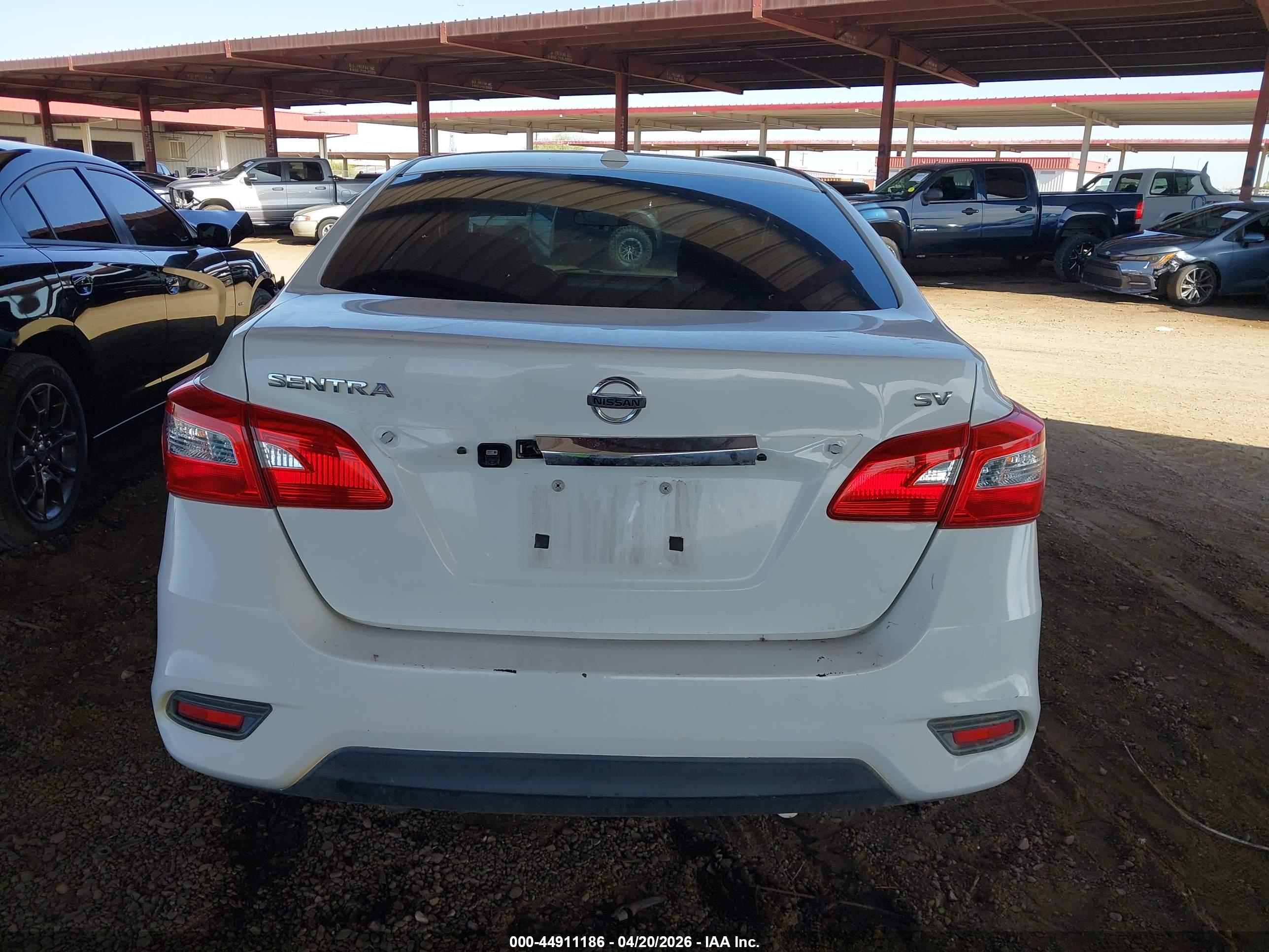 NISSAN SENTRA image 6