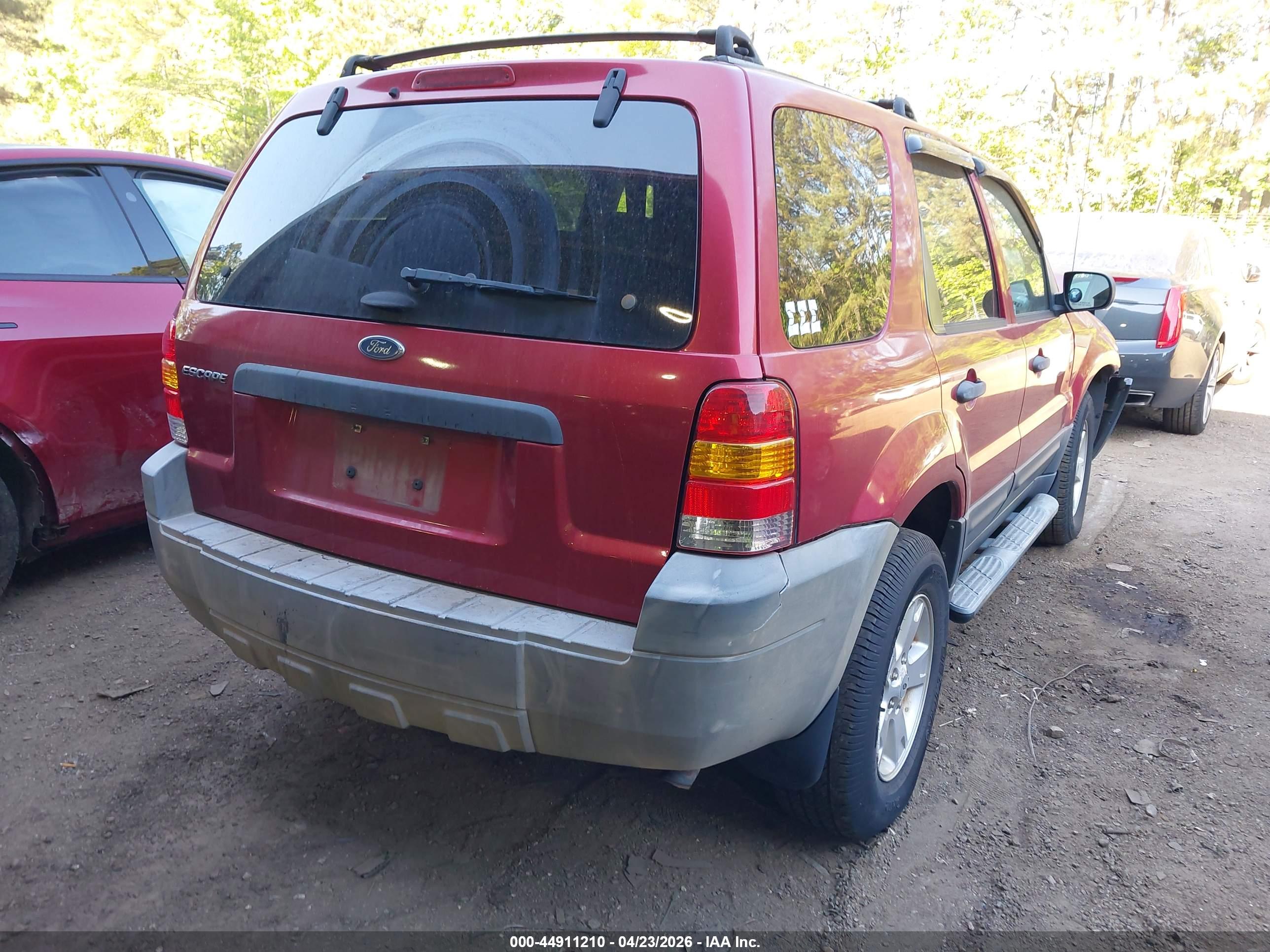 FORD ESCAPE image 4