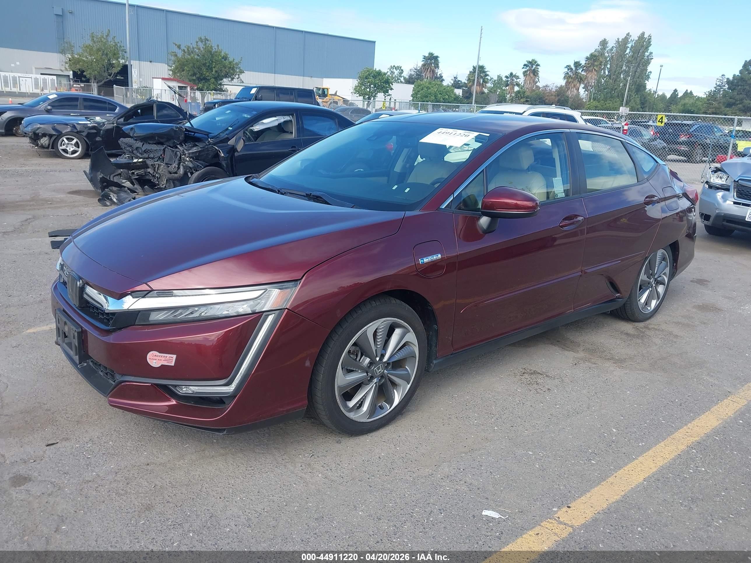 HONDA CLARITY image 2