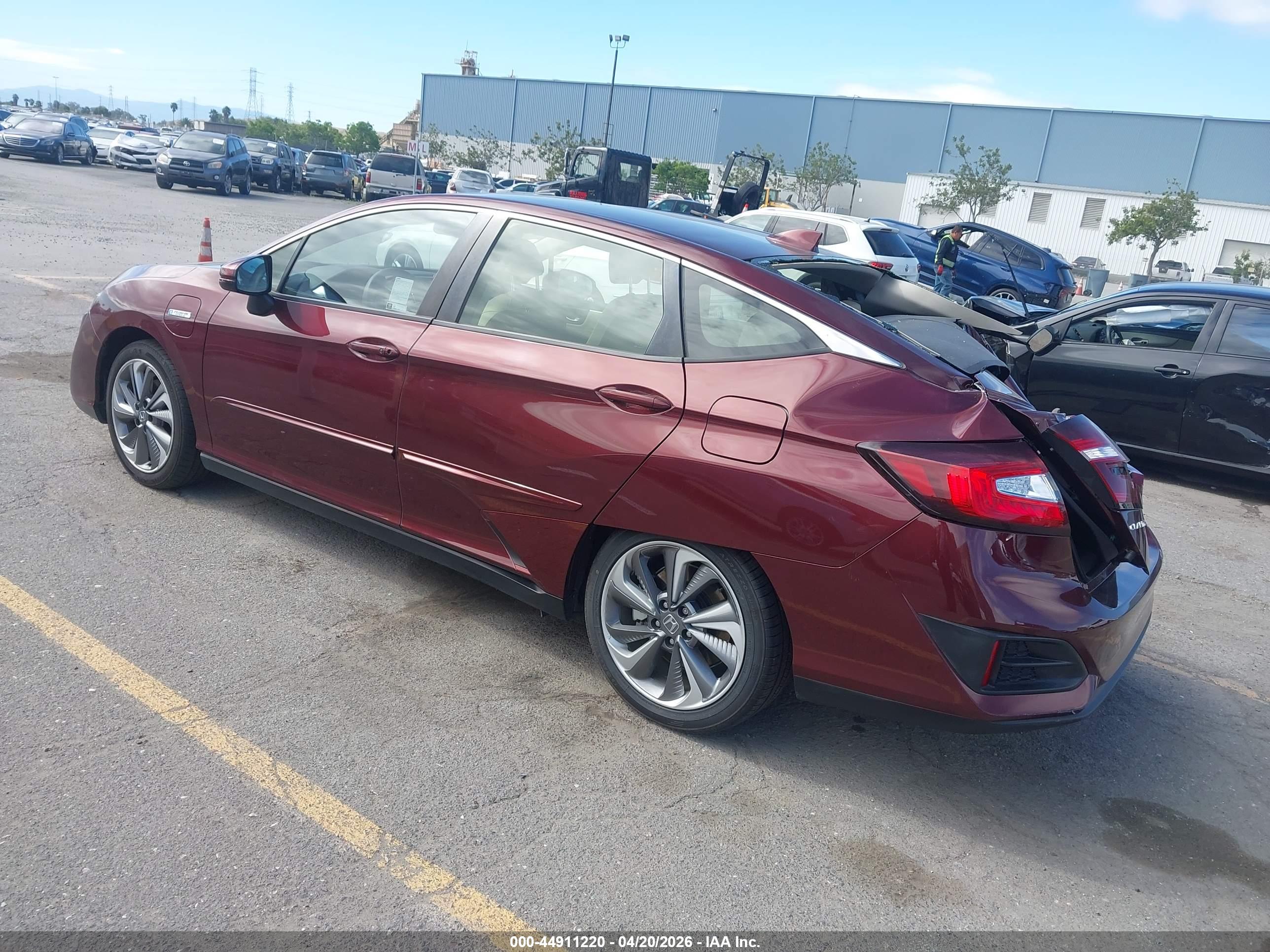 HONDA CLARITY image 3
