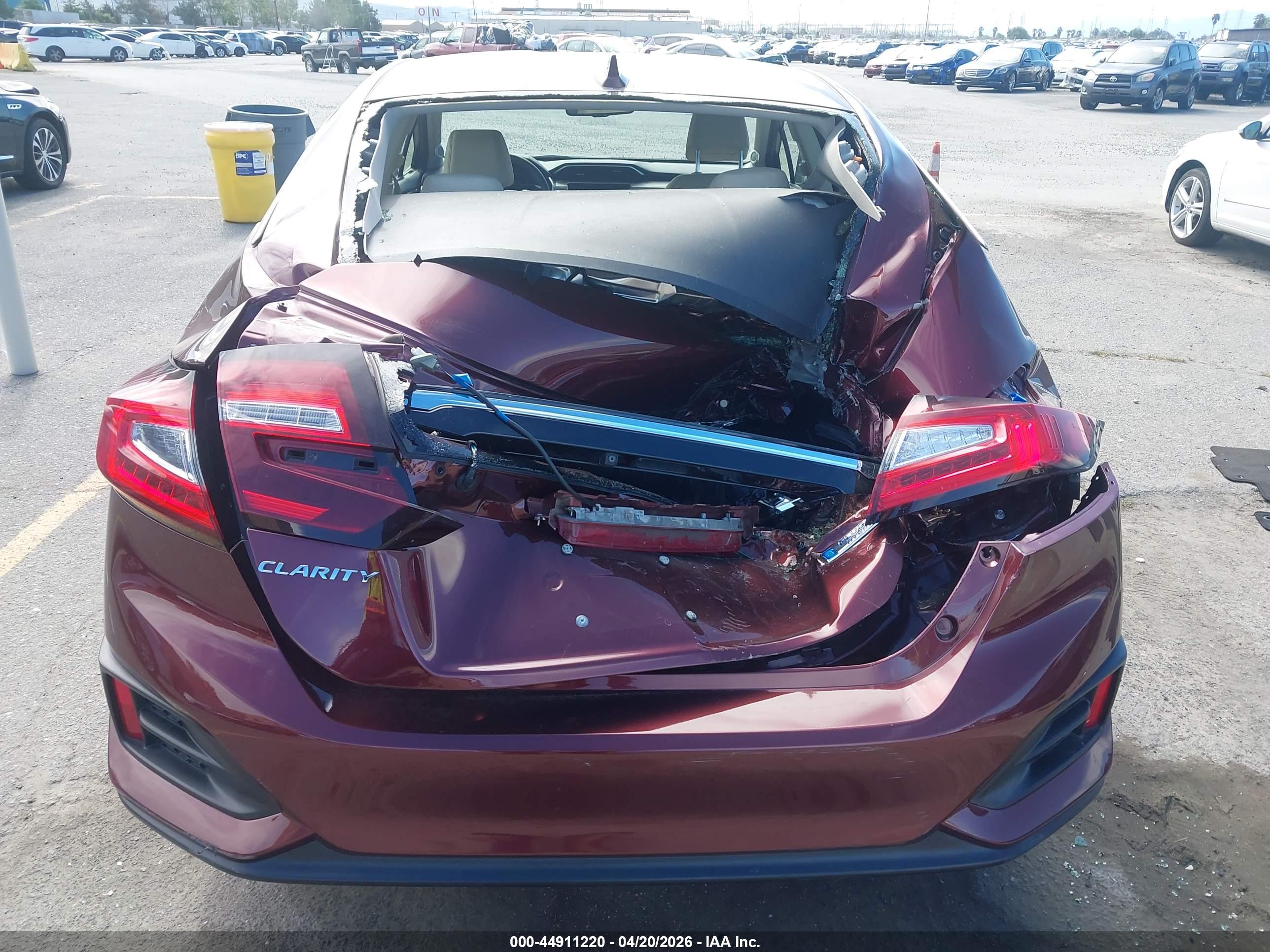 HONDA CLARITY image 6