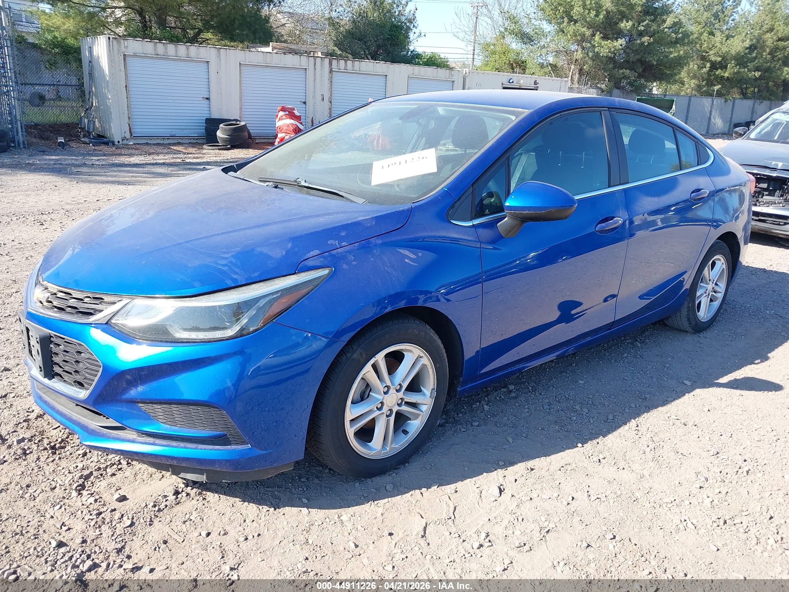 CHEVROLET CRUZE image 2