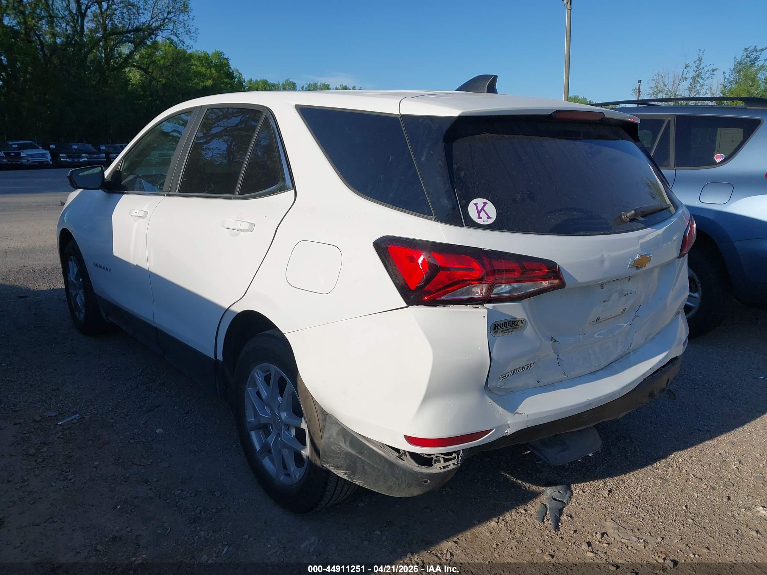 CHEVROLET EQUINOX image 3