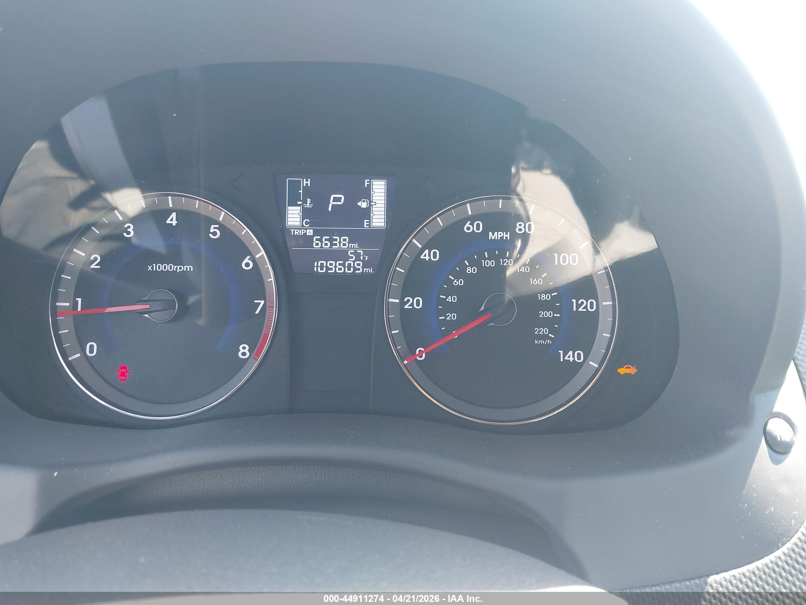 HYUNDAI ACCENT image 7