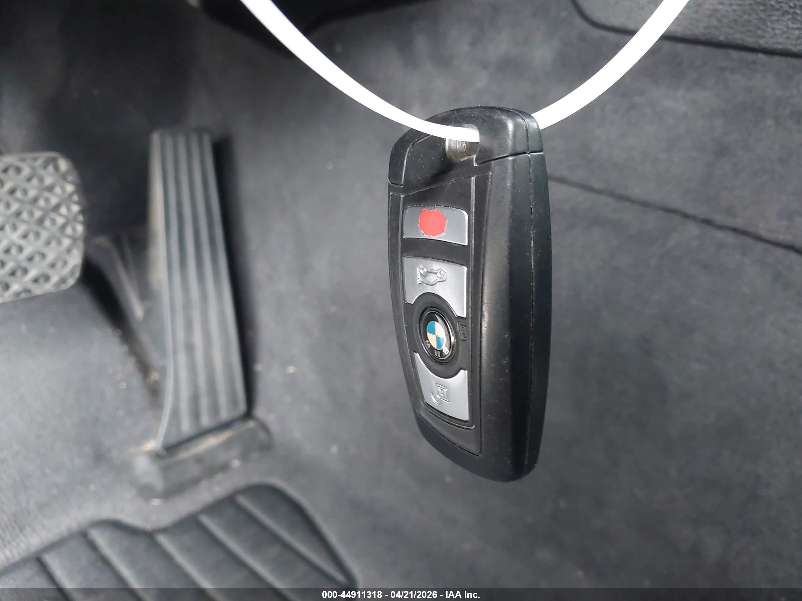 BMW 528I image 11