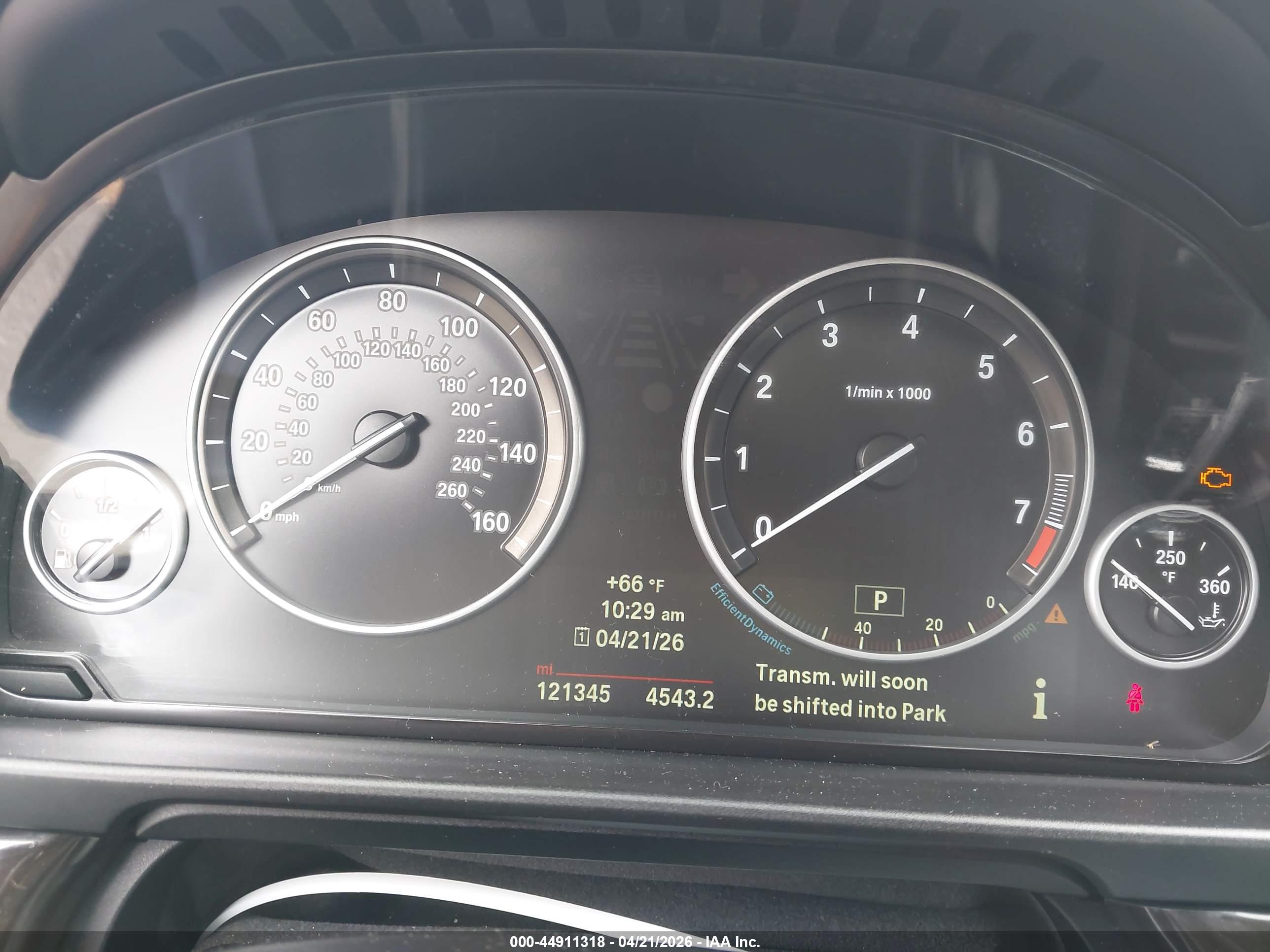 BMW 528I image 7