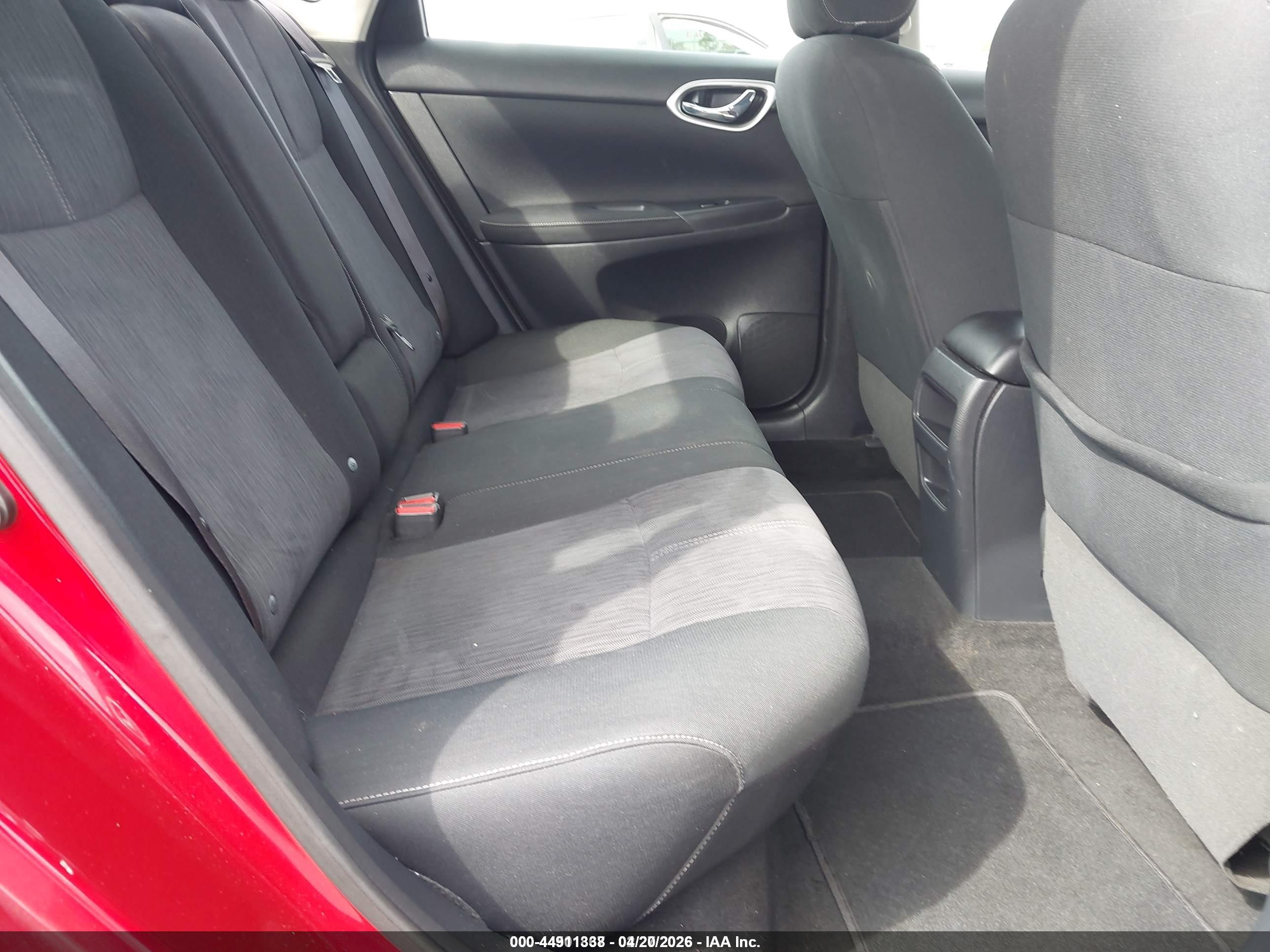 NISSAN SENTRA image 8