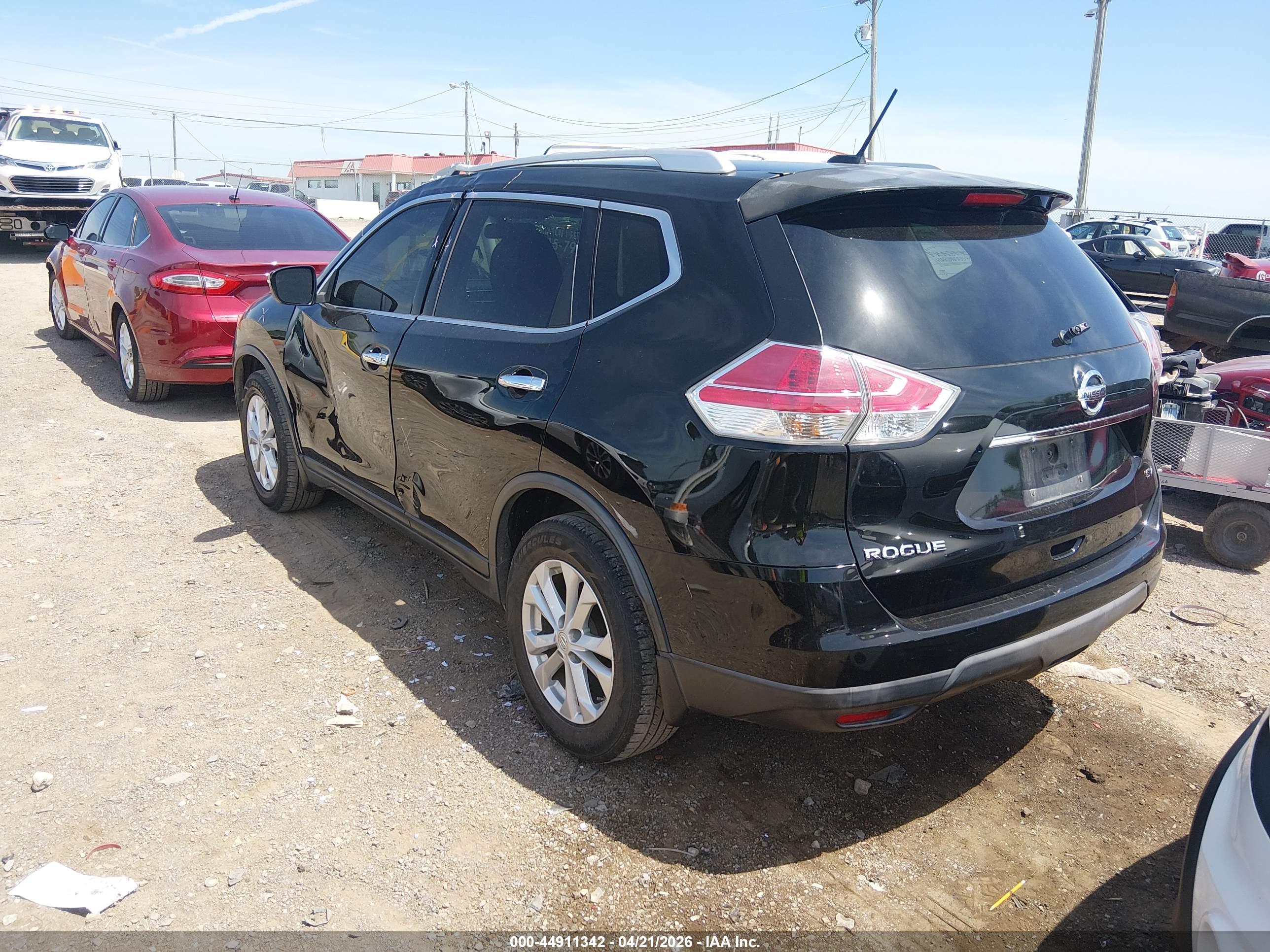 NISSAN ROGUE image 3