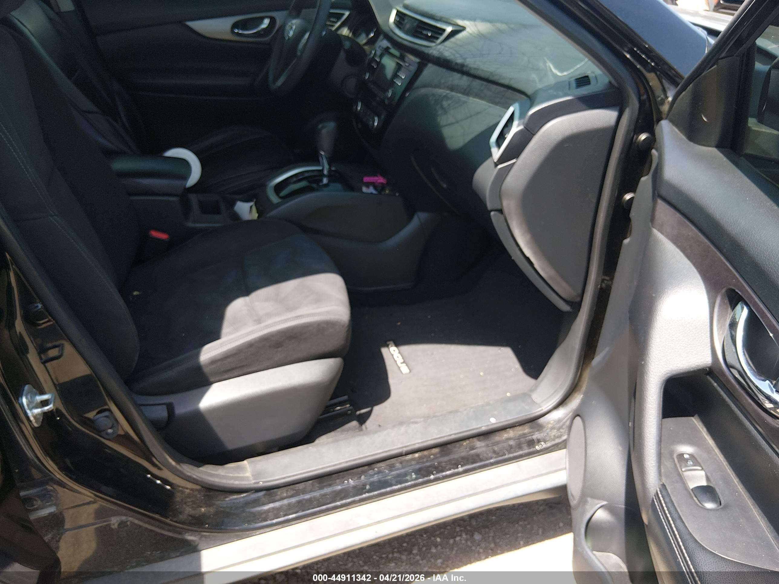NISSAN ROGUE image 5