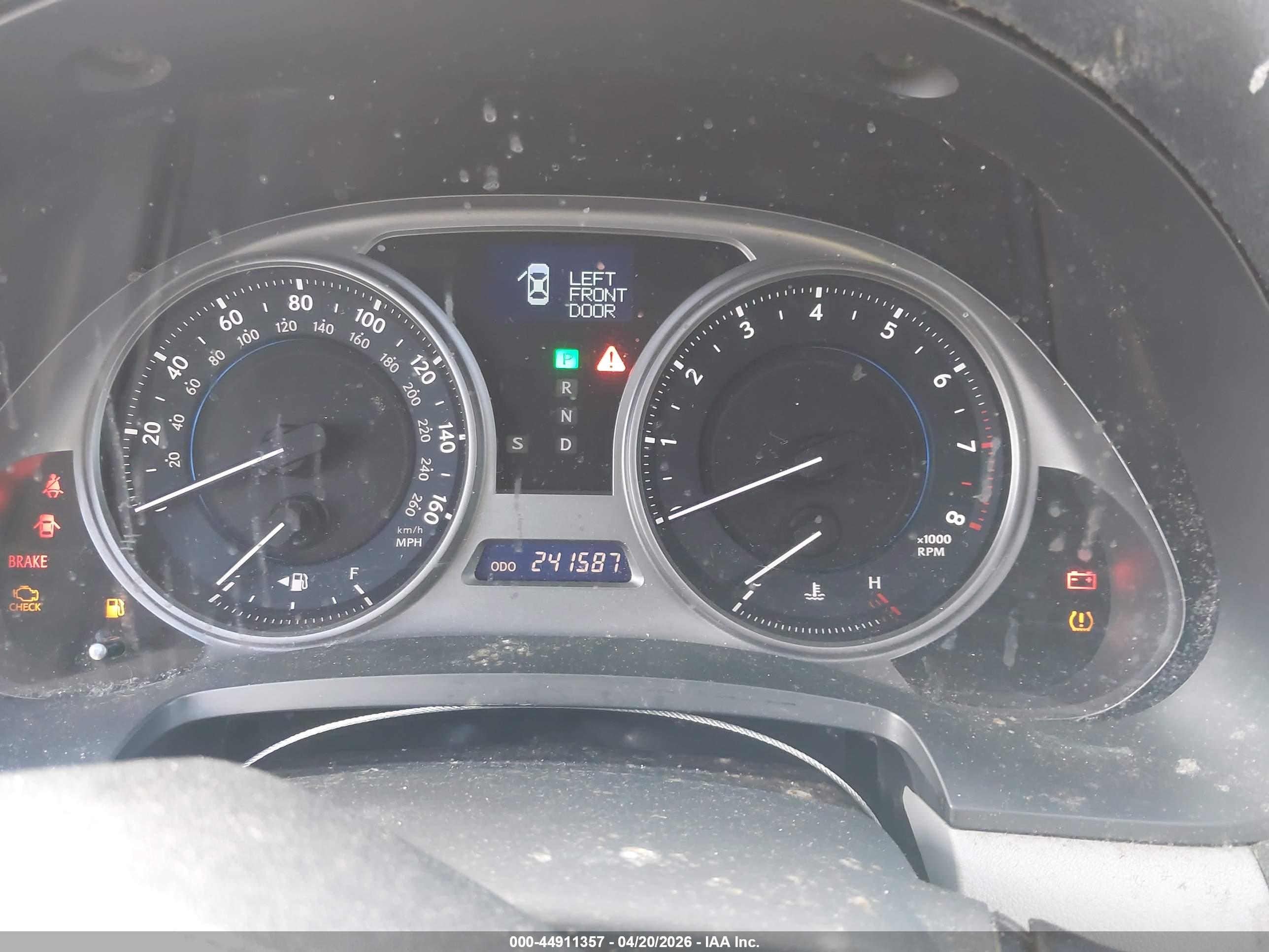 LEXUS IS image 7