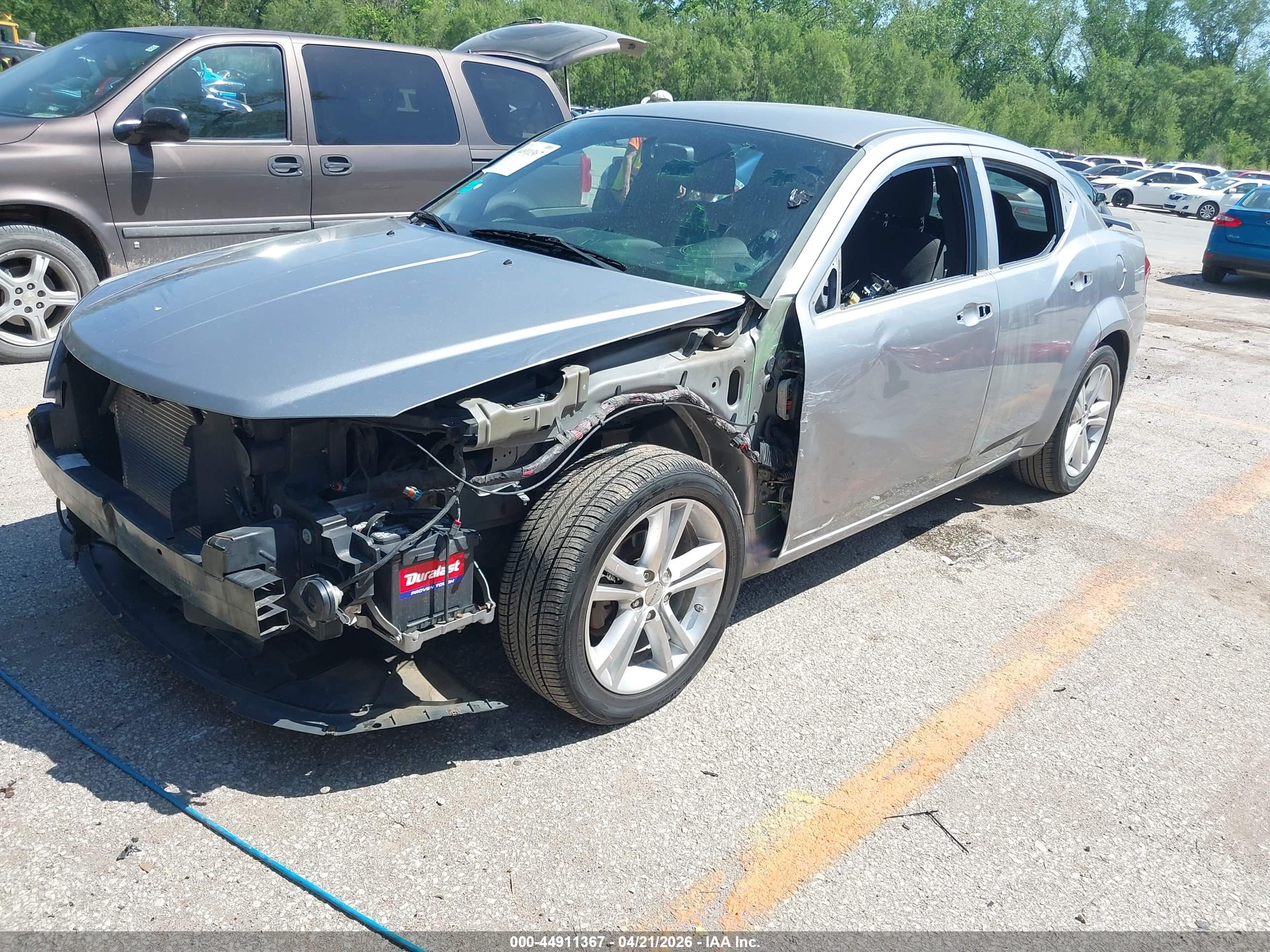 DODGE AVENGER image 2
