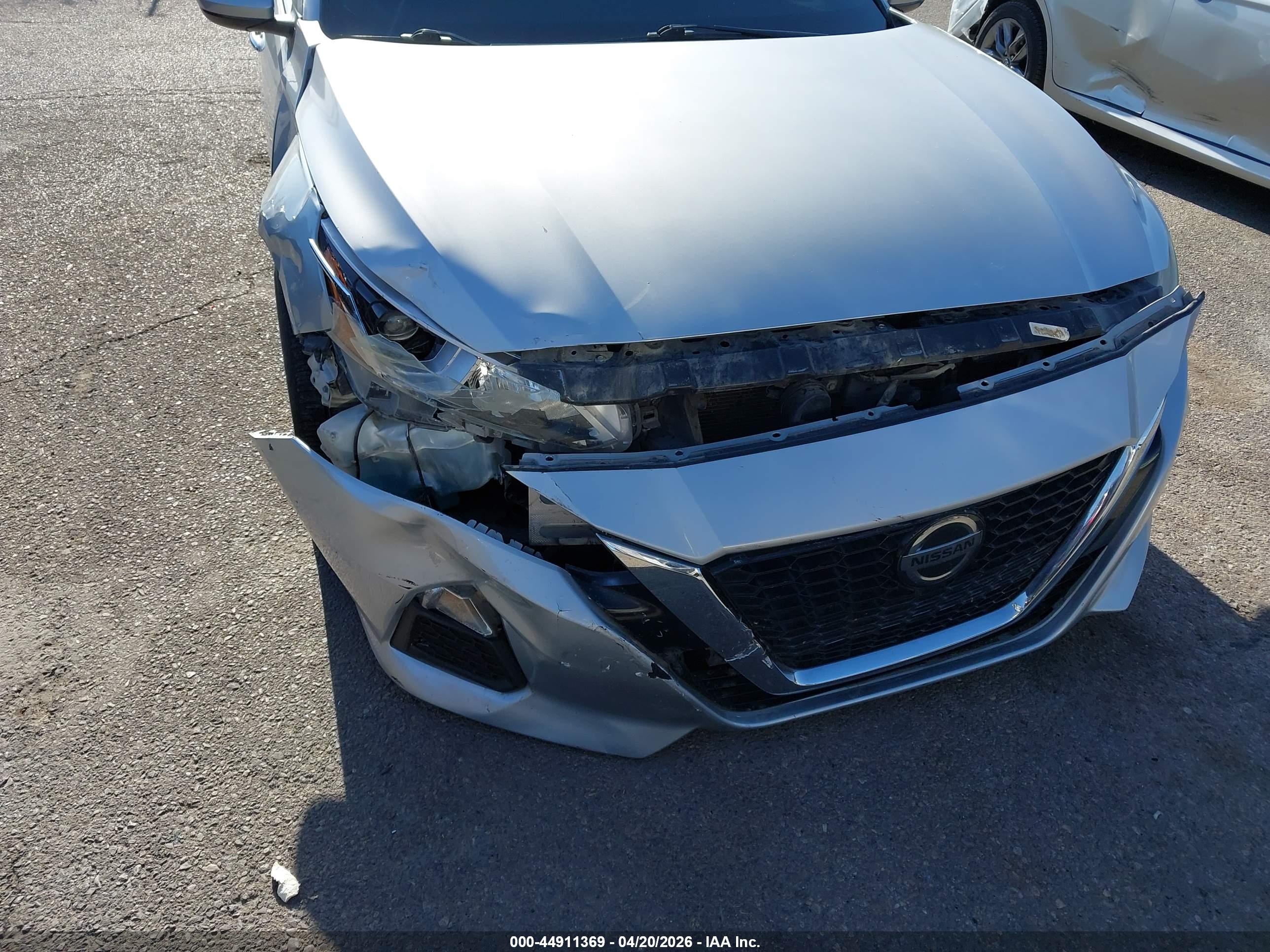 NISSAN ALTIMA image 6