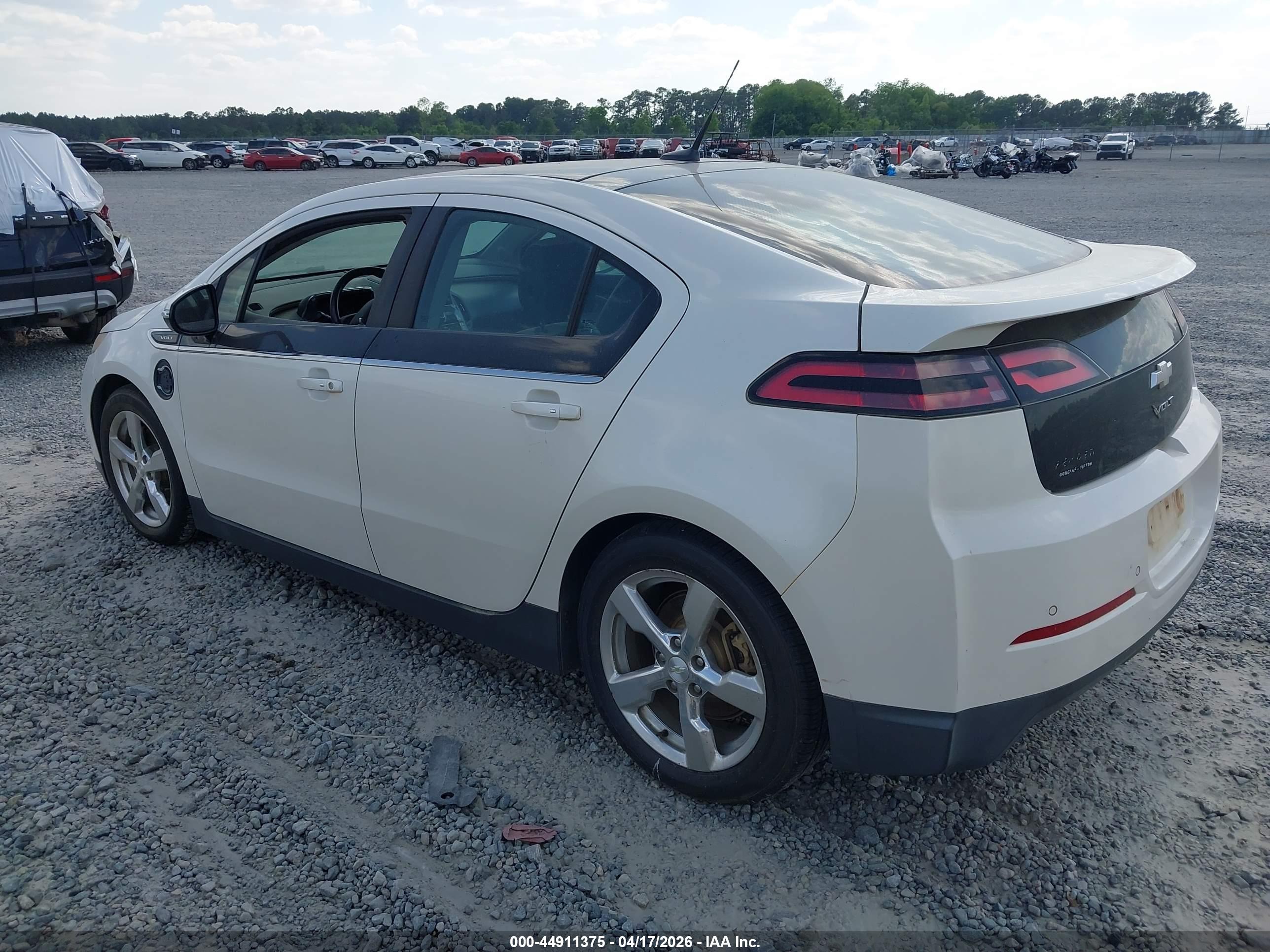 CHEVROLET VOLT image 3