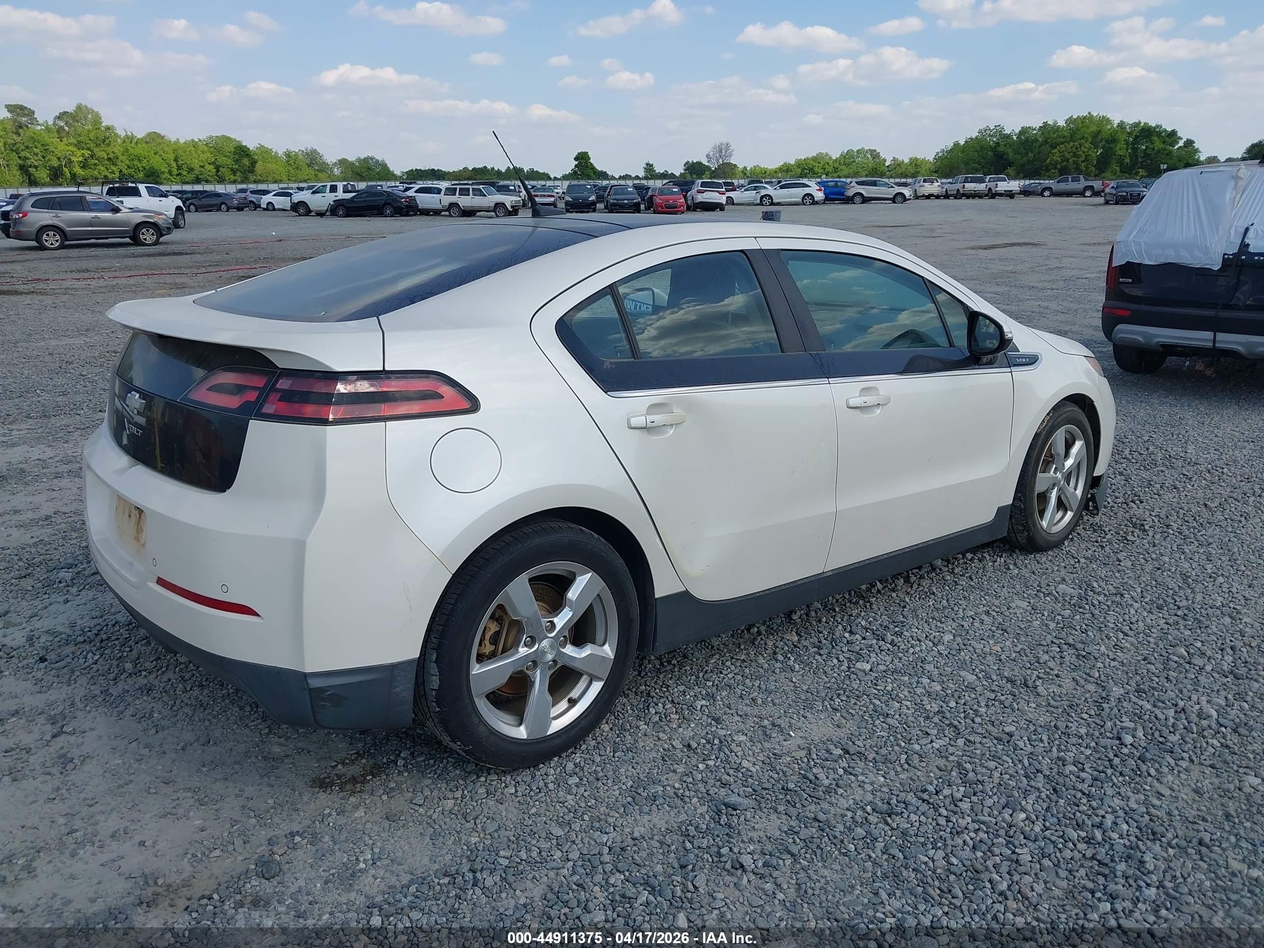 CHEVROLET VOLT image 4