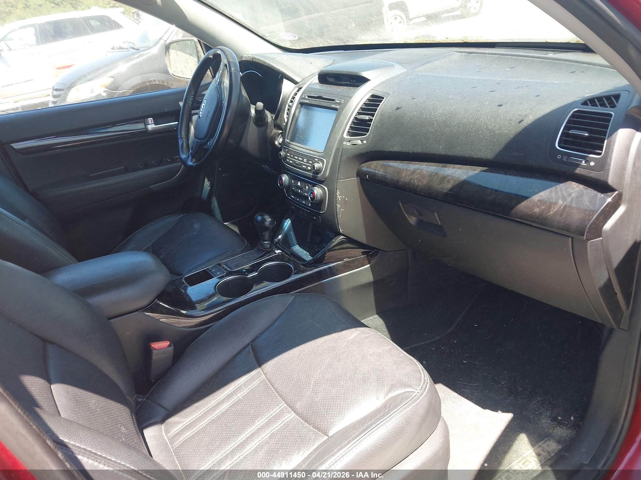 KIA SORENTO image 5
