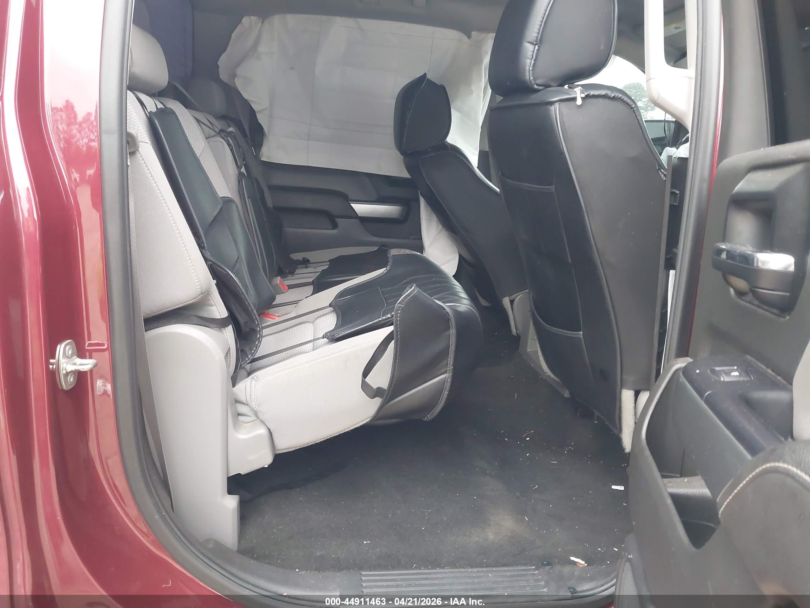 CHEVROLET SILVERADO image 8