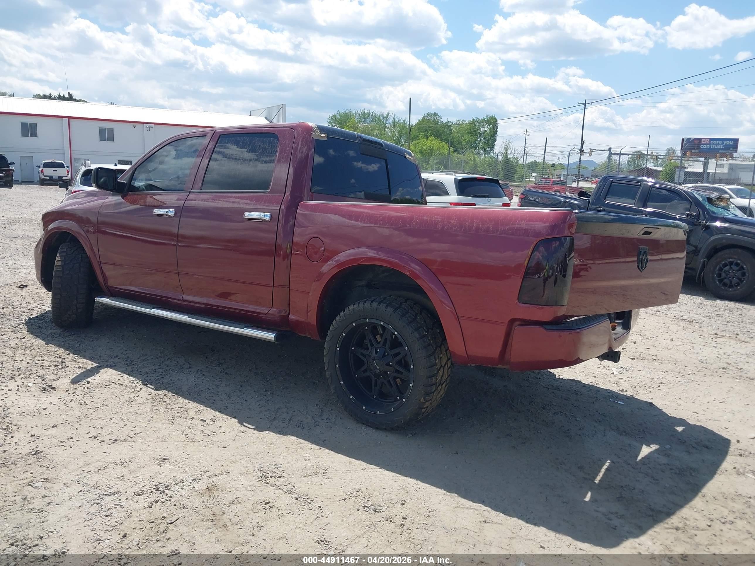 DODGE RAM image 3