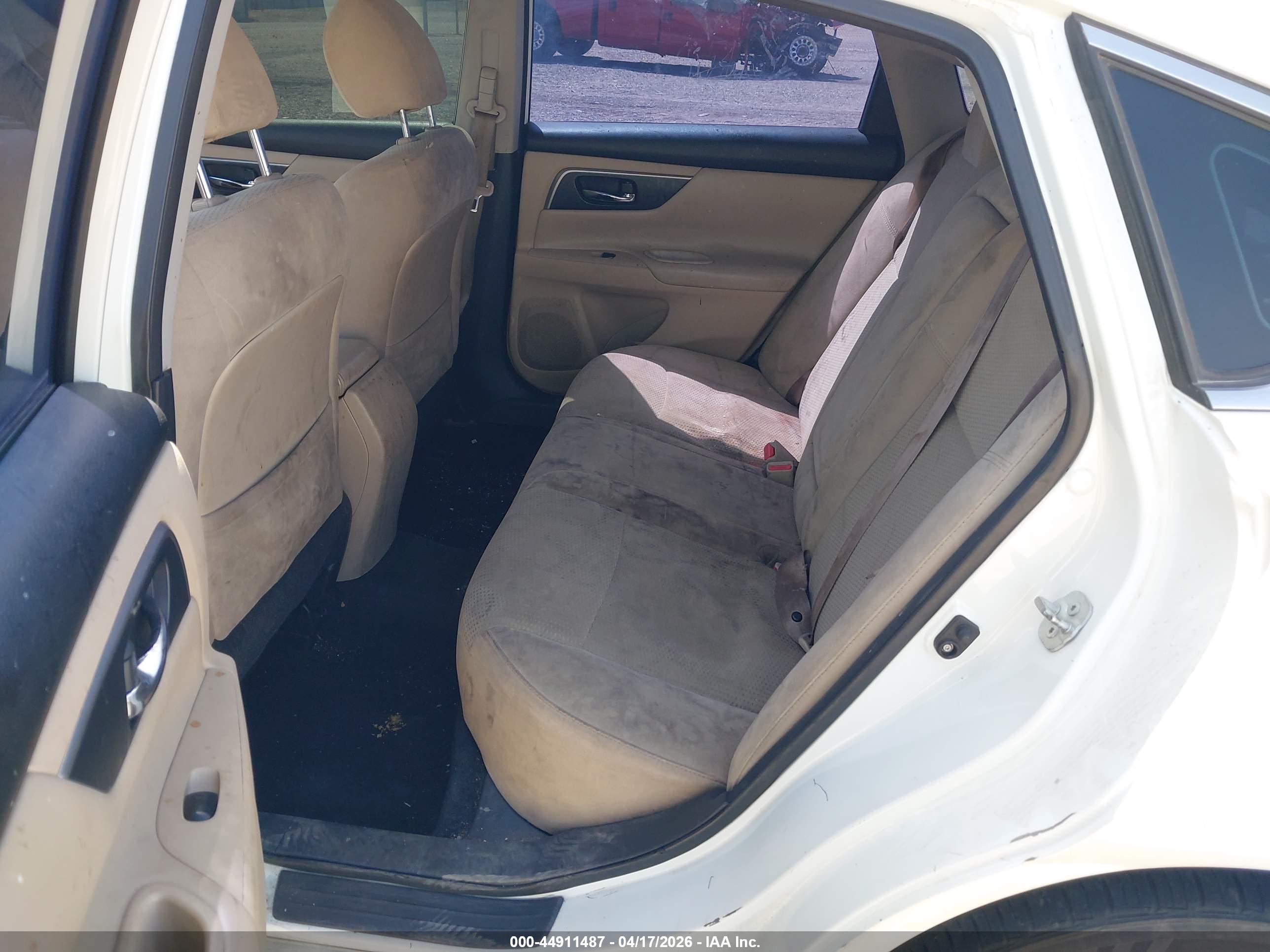 NISSAN ALTIMA image 8