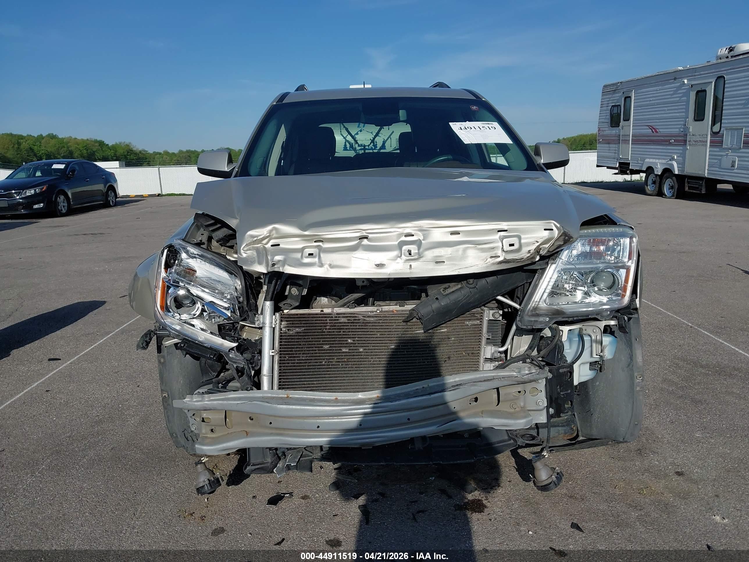 GMC TERRAIN image 6