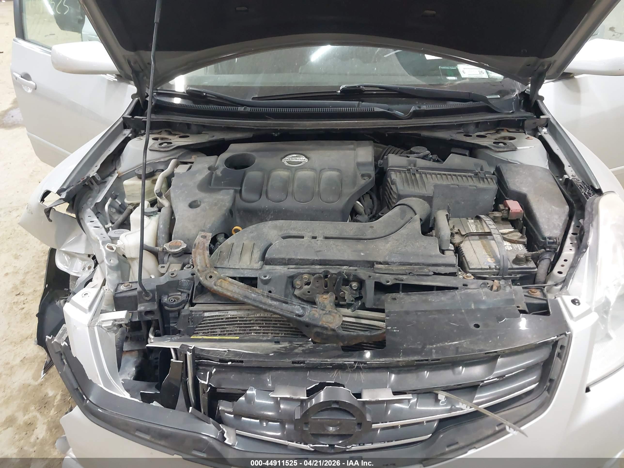 NISSAN ALTIMA image 10