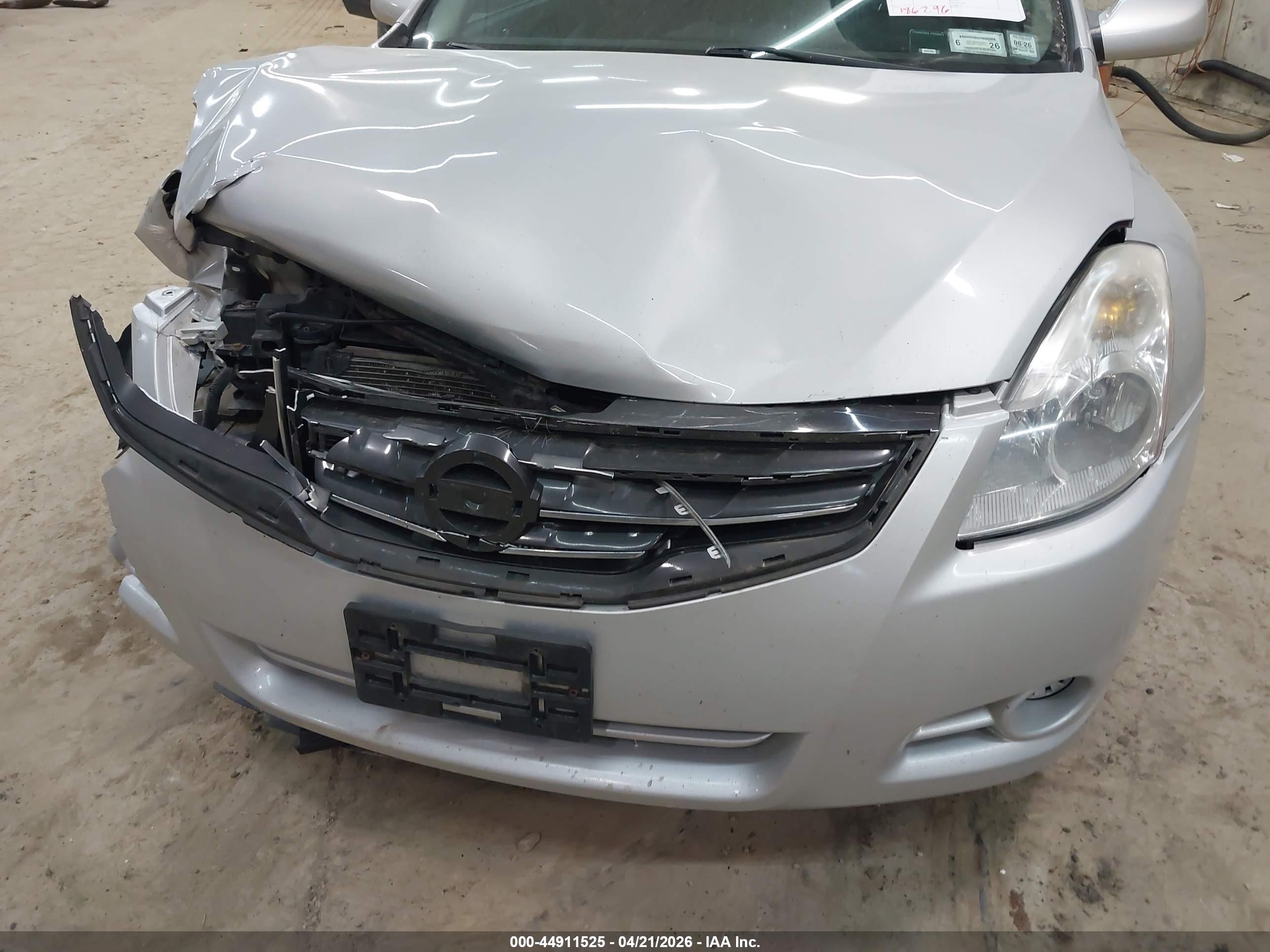 NISSAN ALTIMA image 6