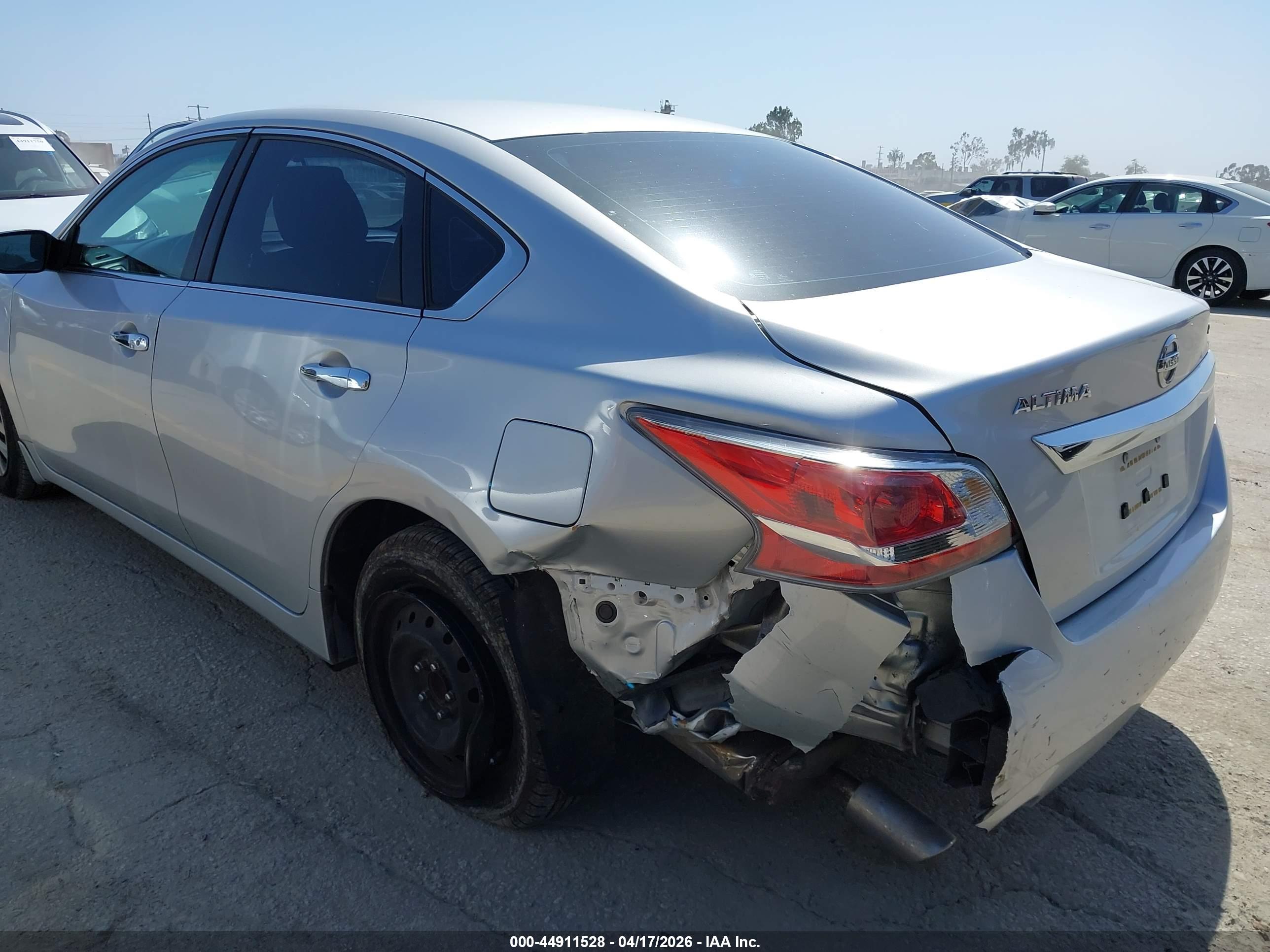 NISSAN ALTIMA image 6
