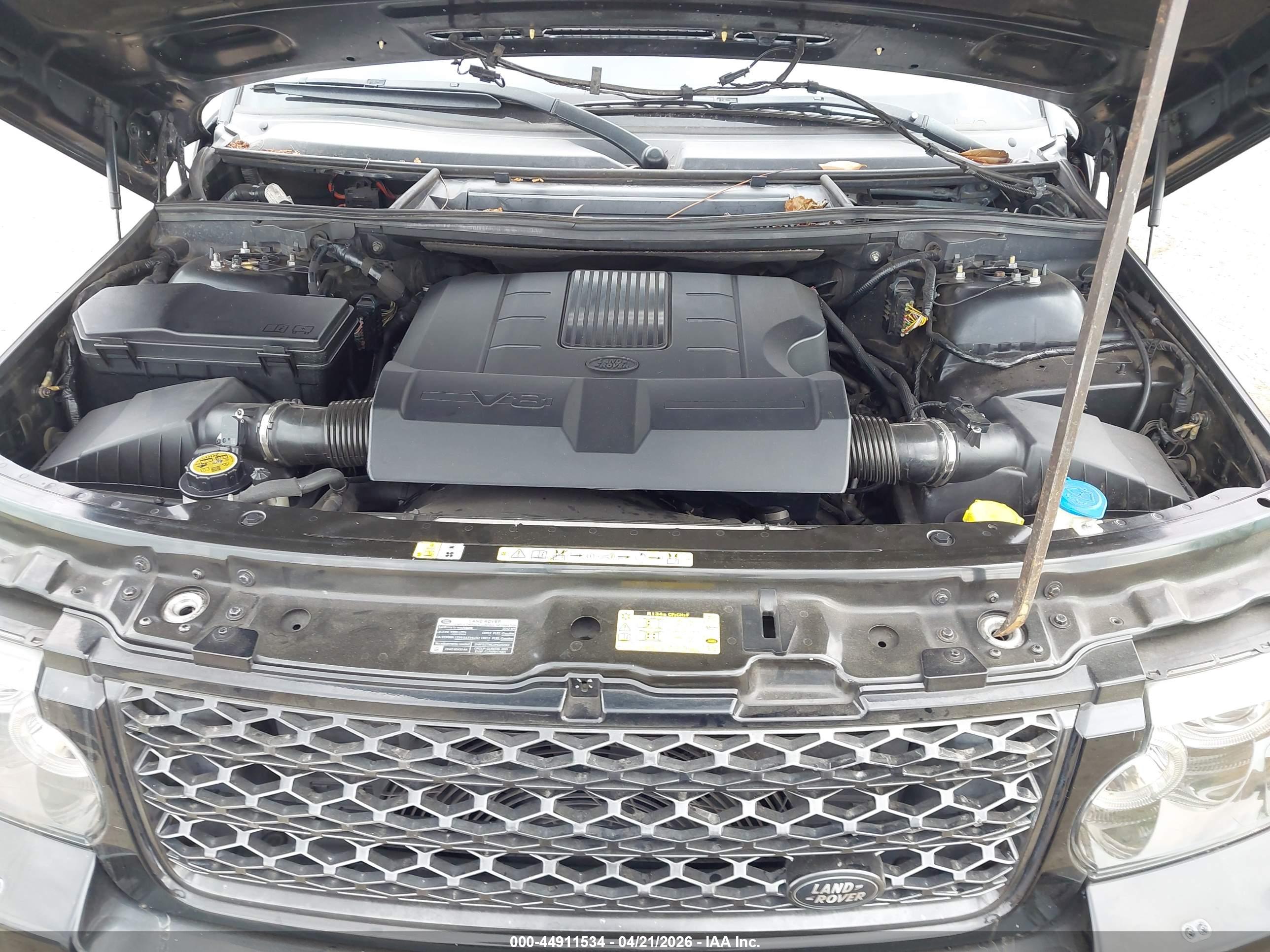 LAND ROVER image 10