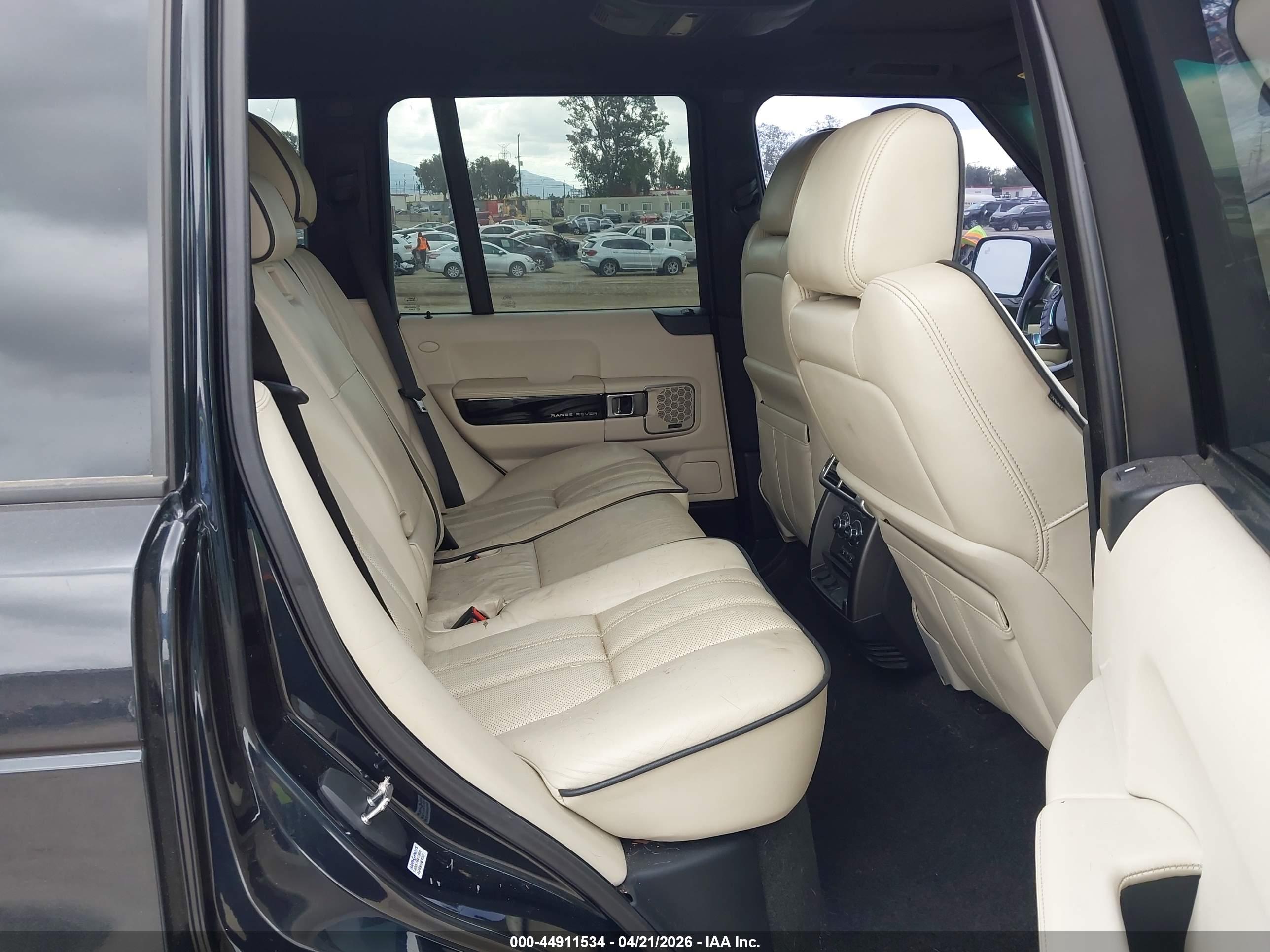 LAND ROVER image 8