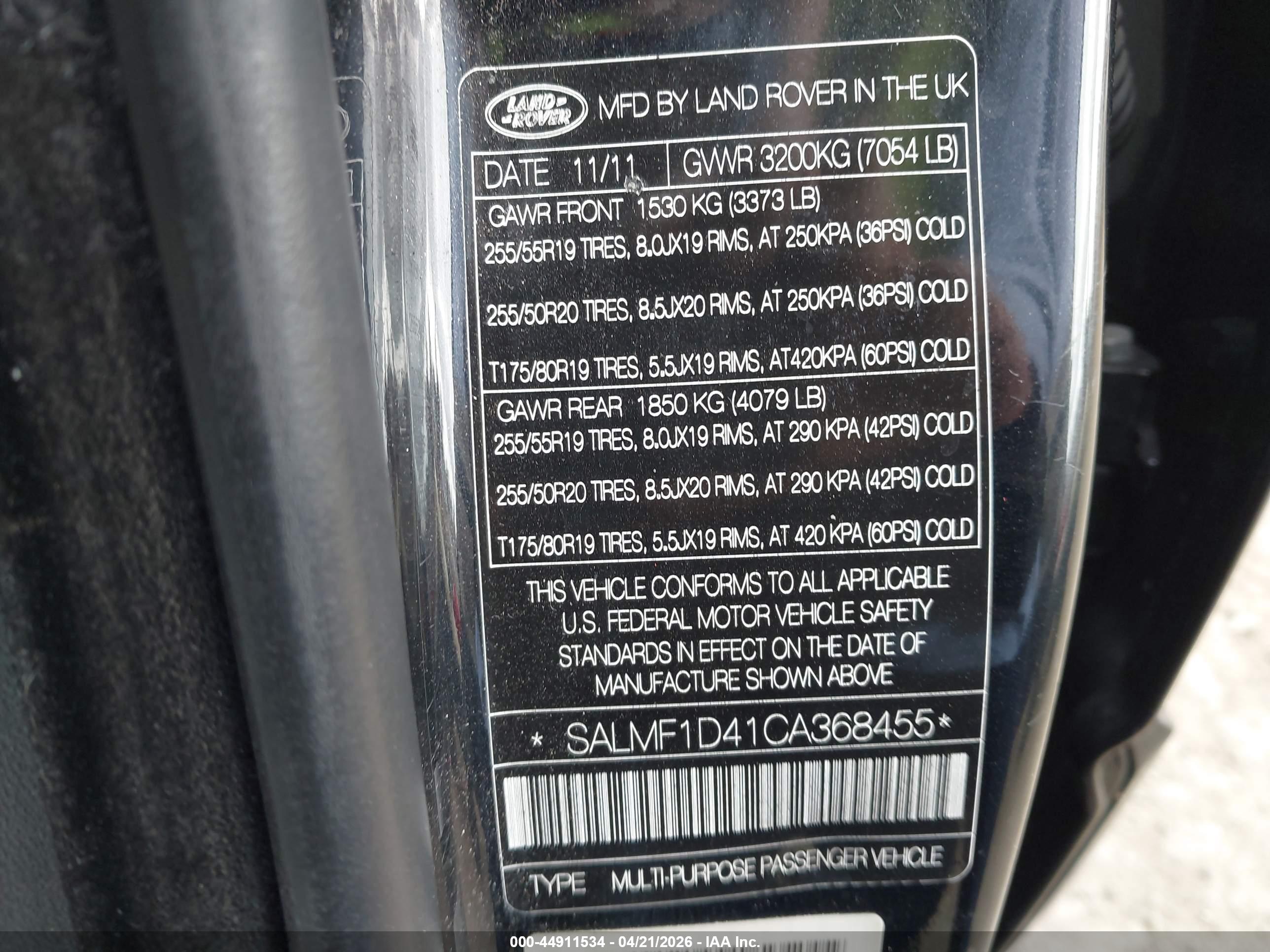 LAND ROVER image 9