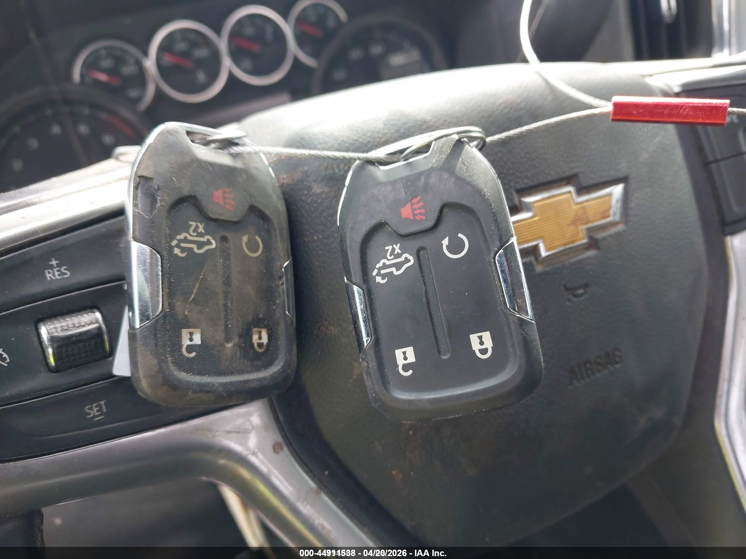 CHEVROLET SILVERADO image 11