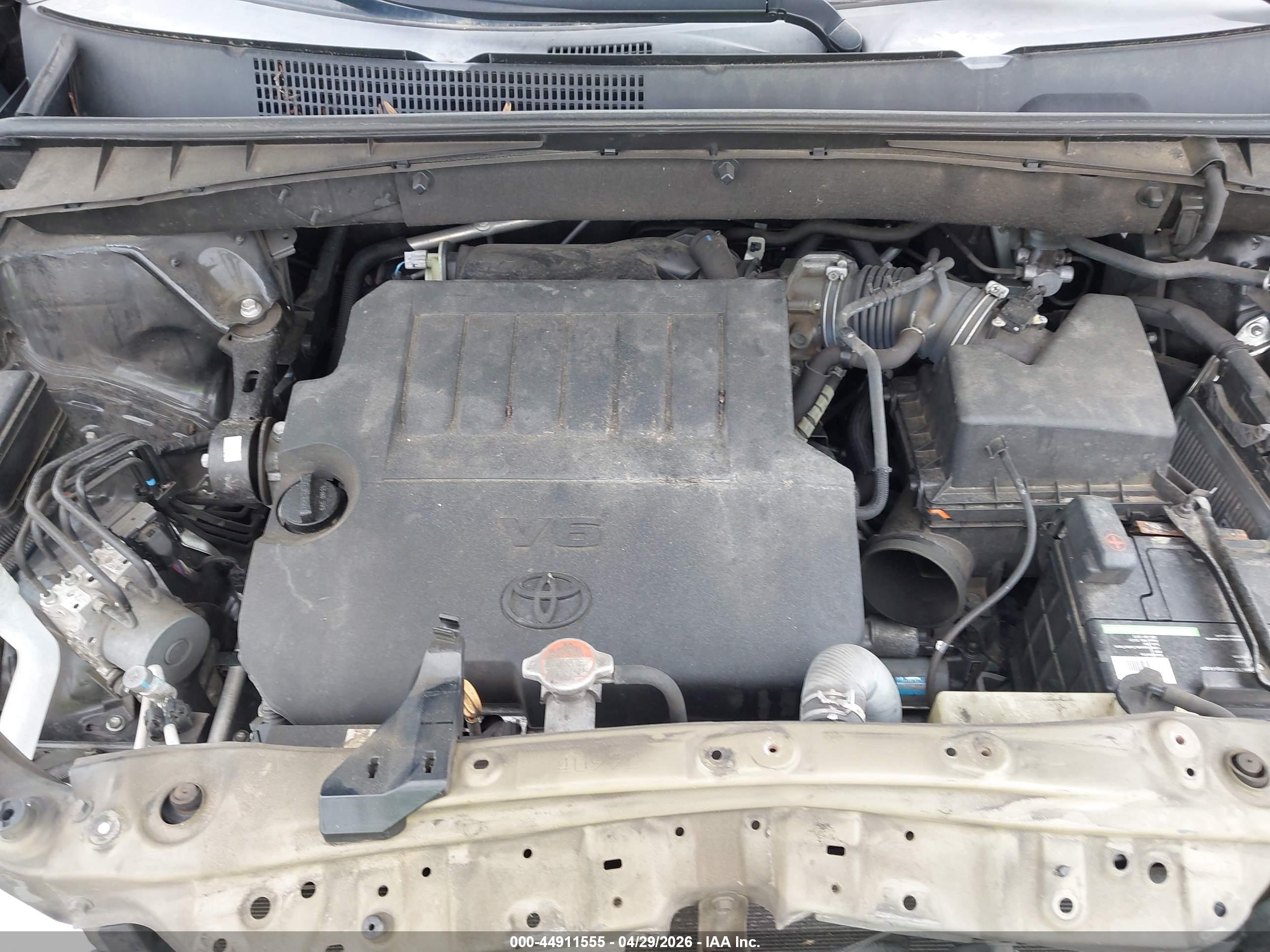 TOYOTA HIGHLANDER image 10