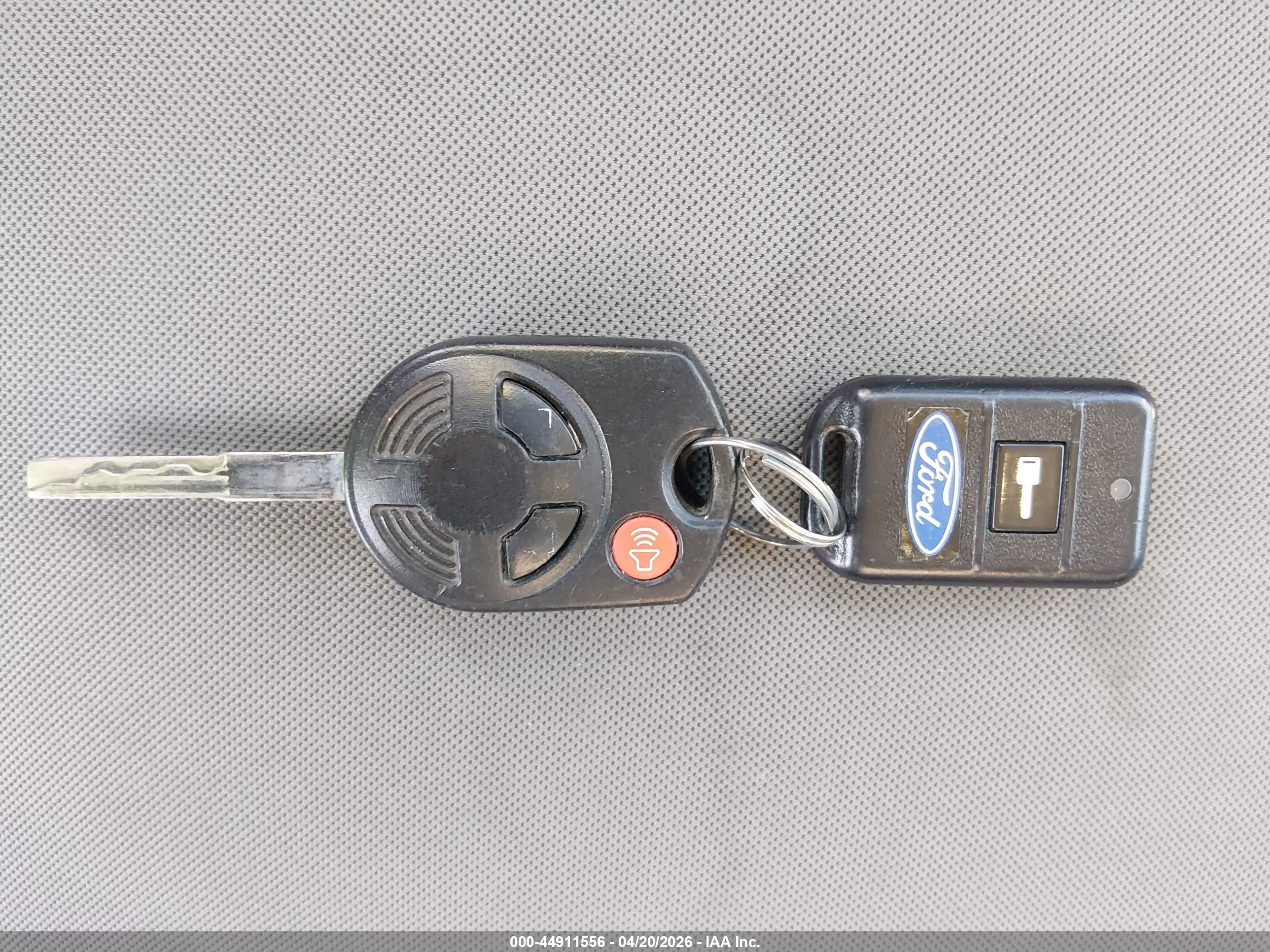 FORD ESCAPE image 11