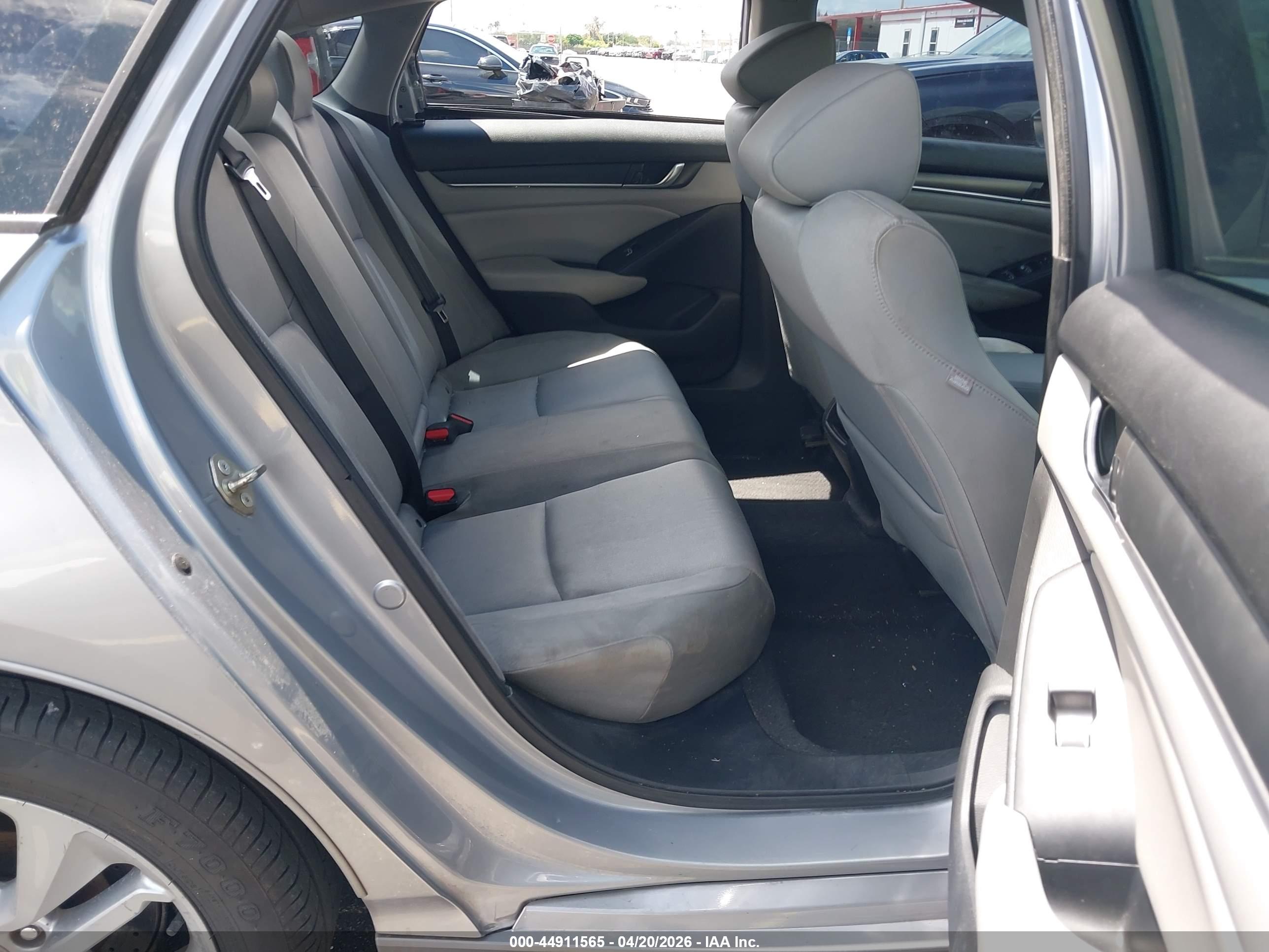 HONDA ACCORD image 8