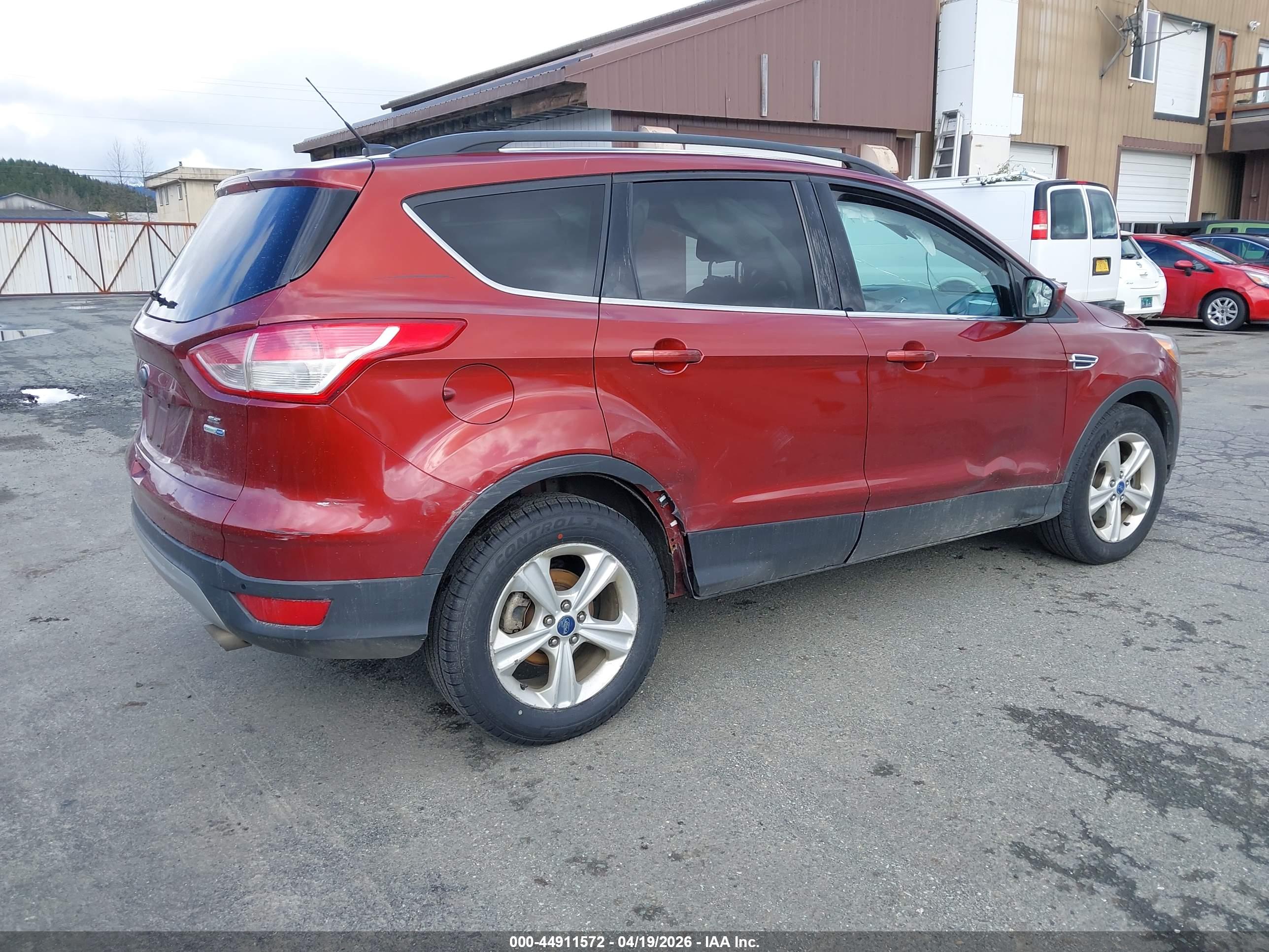 FORD ESCAPE image 4
