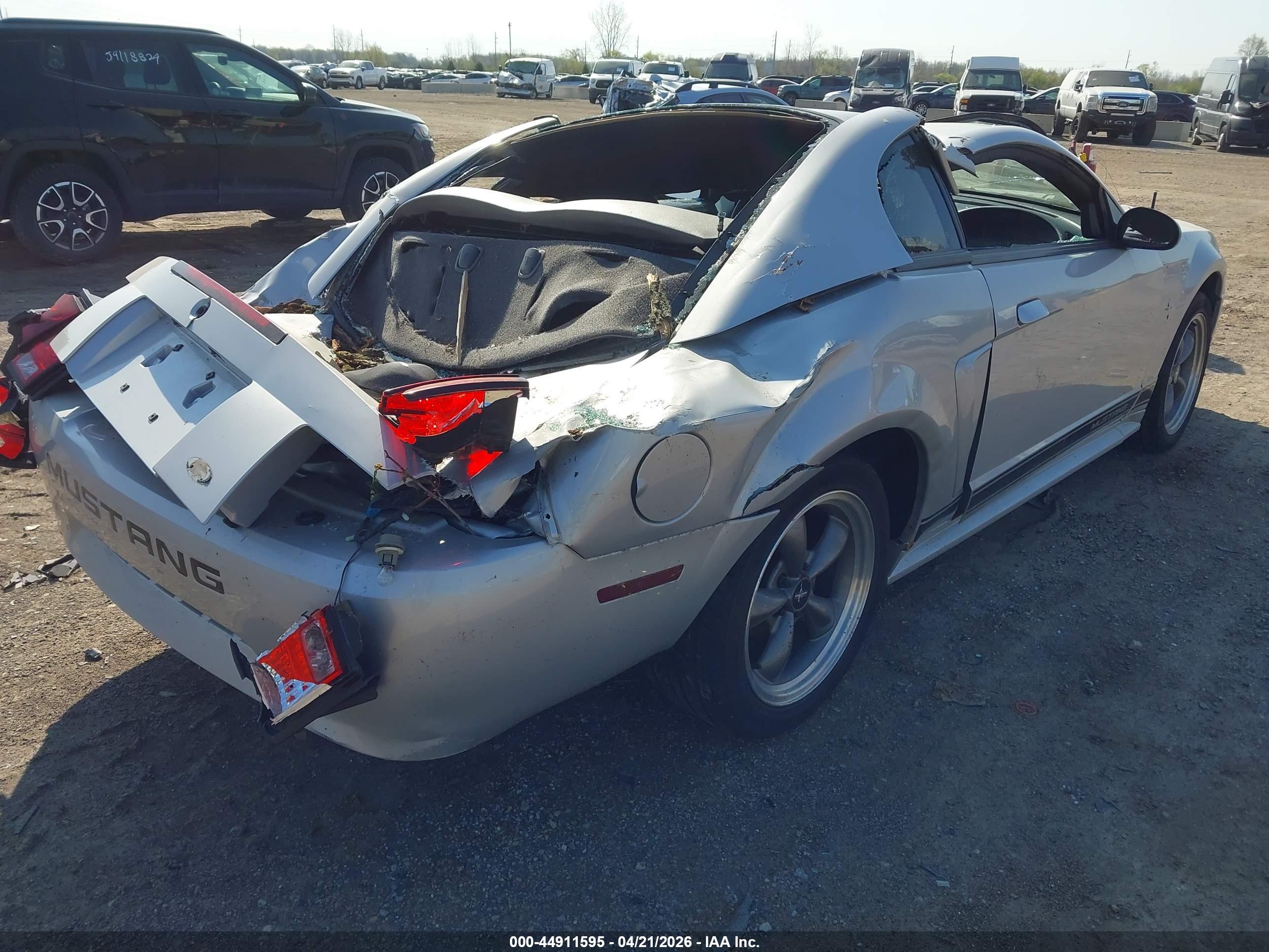 FORD MUSTANG image 4