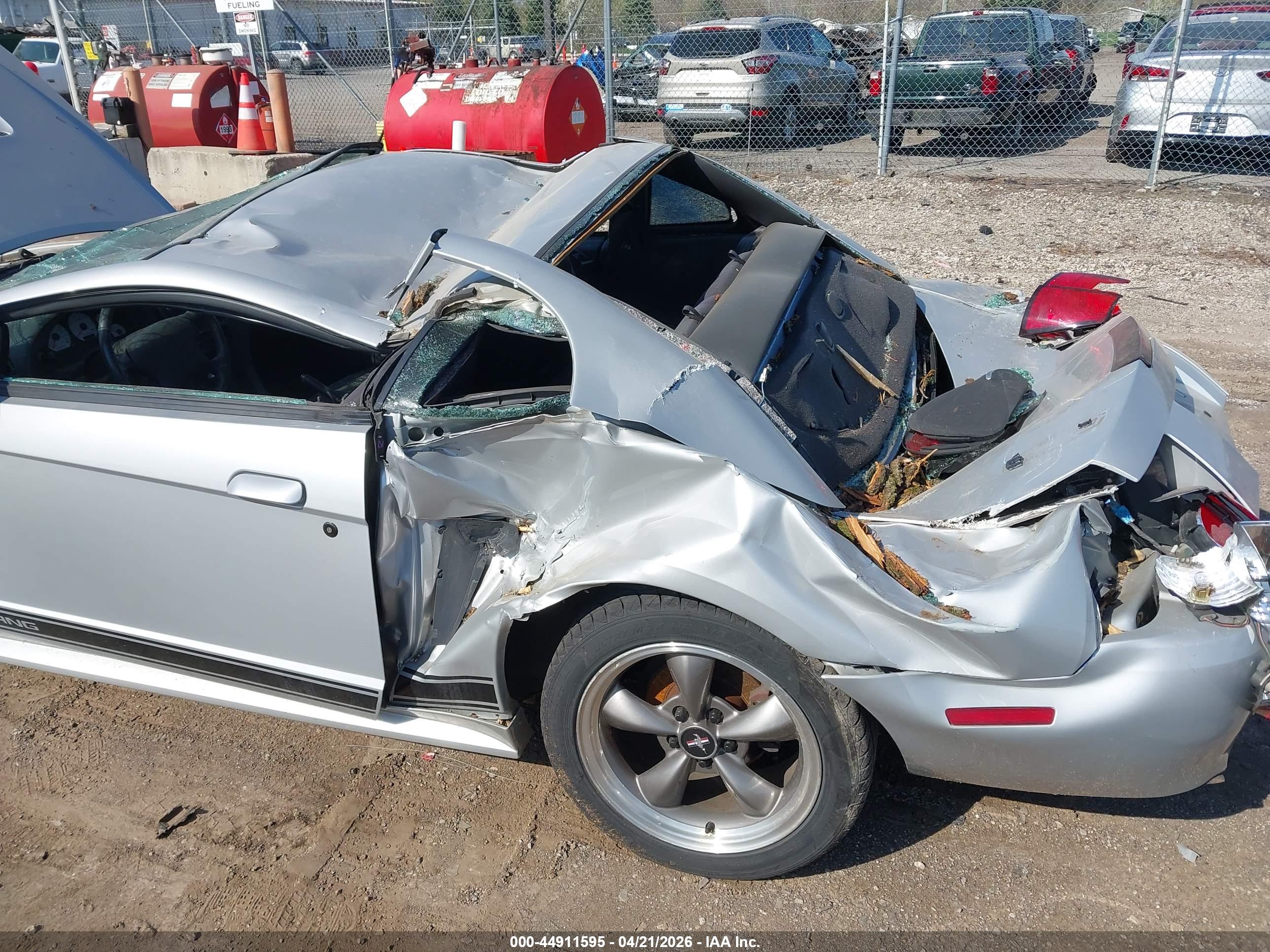 FORD MUSTANG image 6