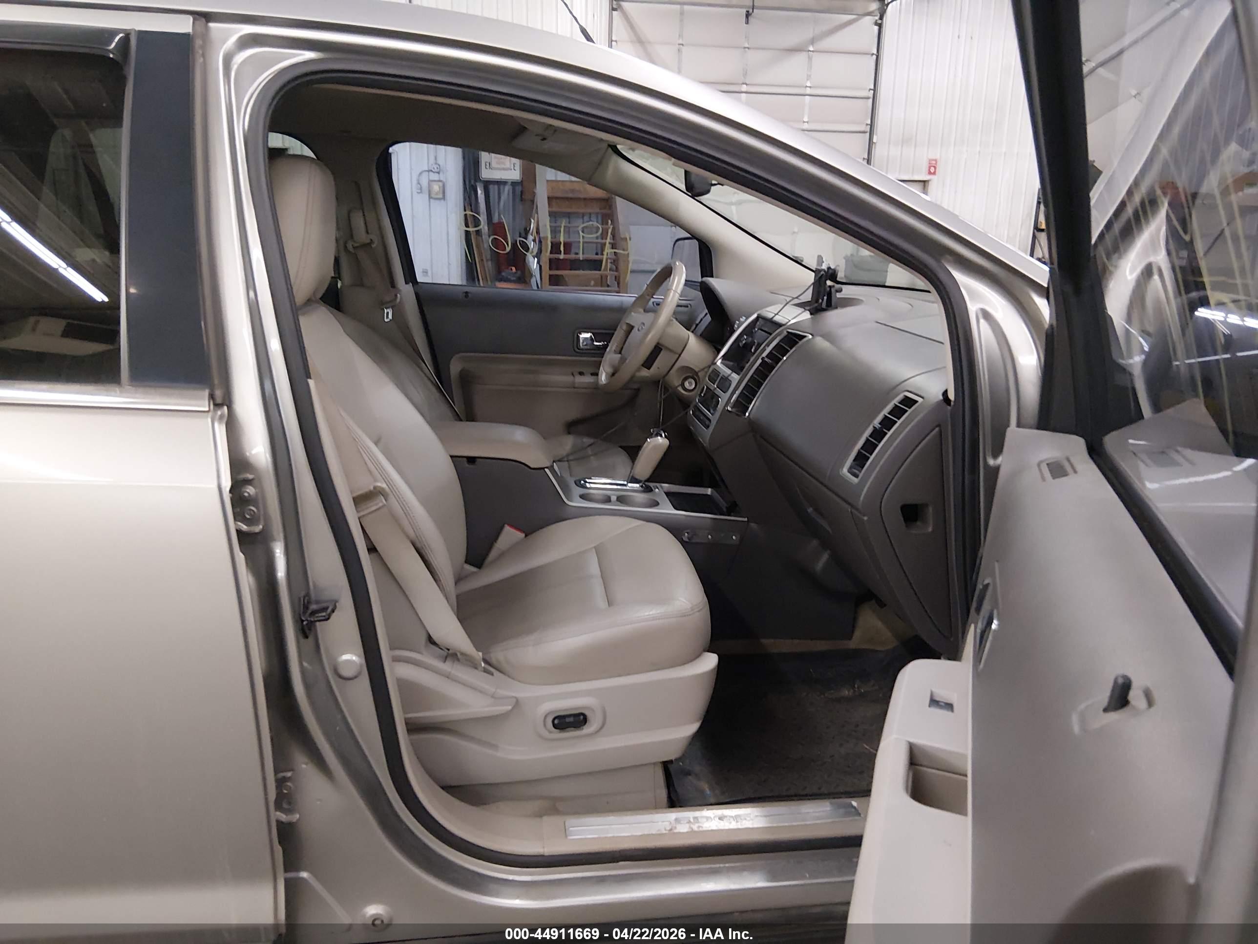 FORD EDGE image 5