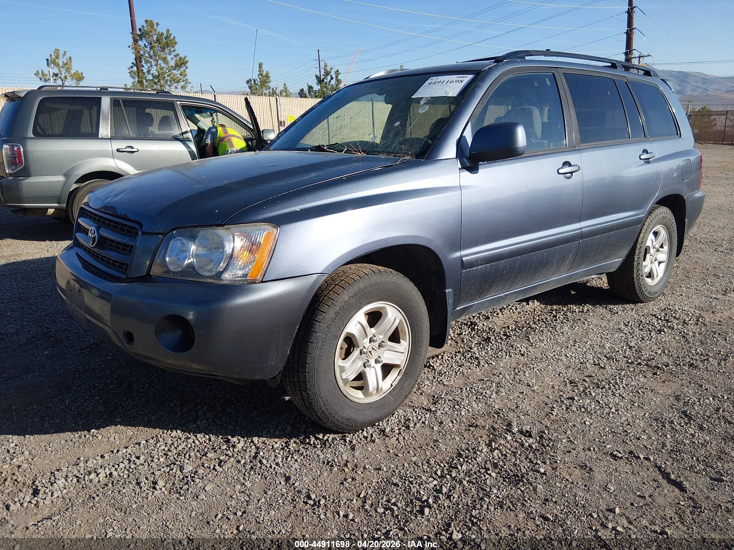 TOYOTA HIGHLANDER image 2