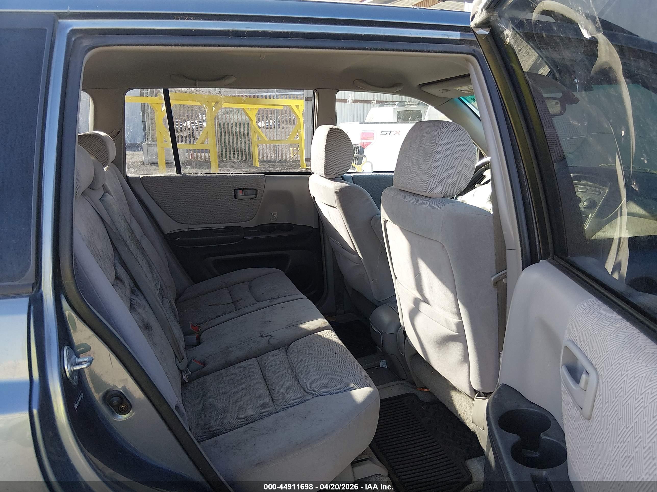 TOYOTA HIGHLANDER image 8