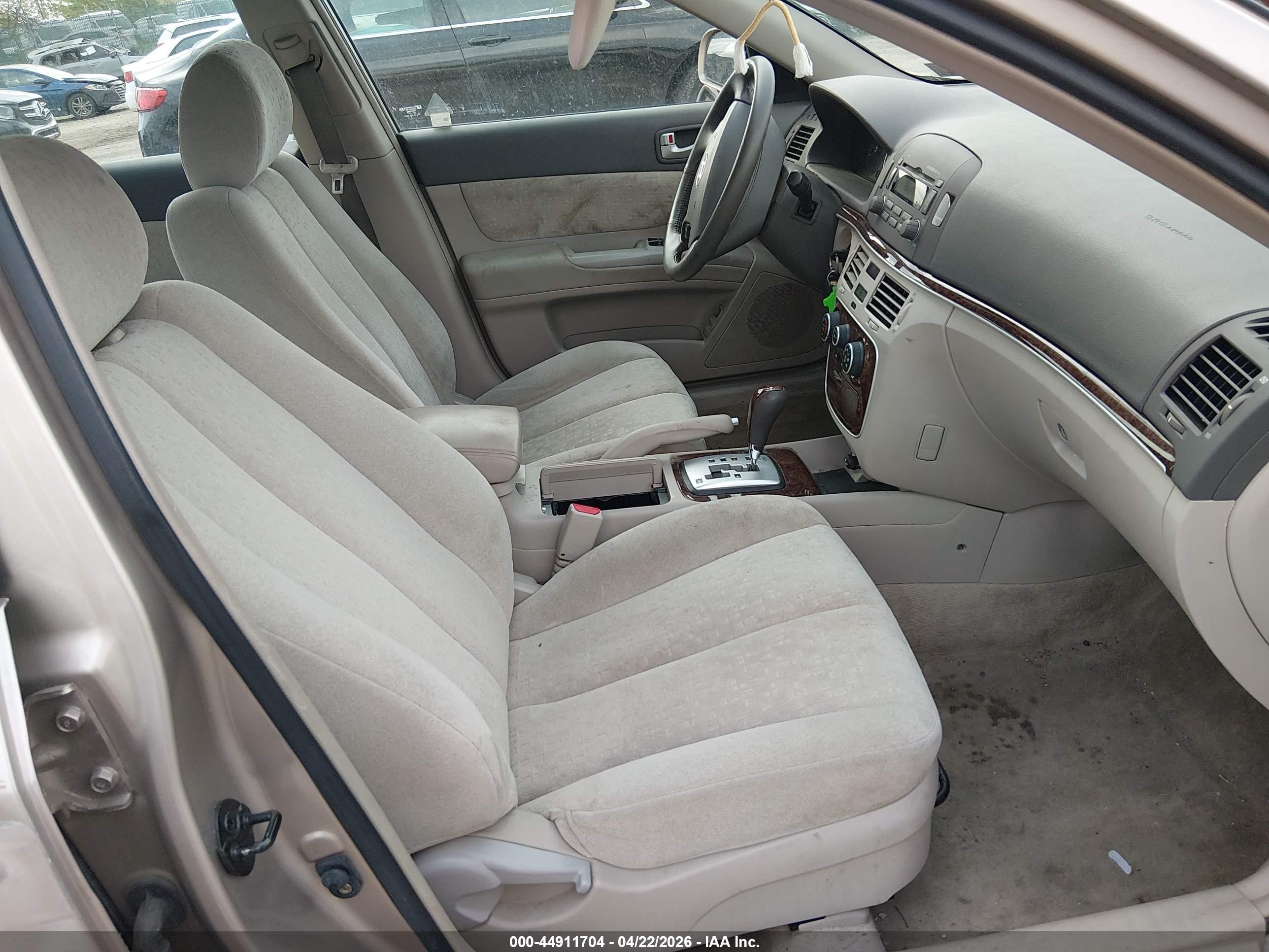 HYUNDAI SONATA image 5
