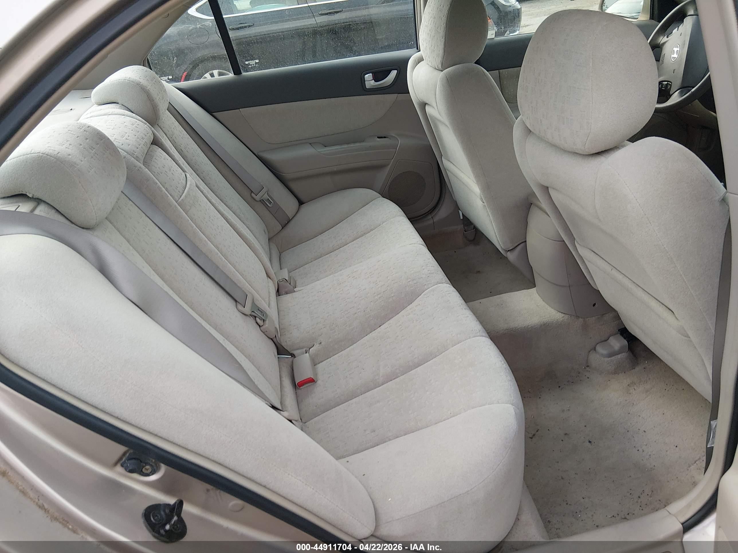 HYUNDAI SONATA image 8