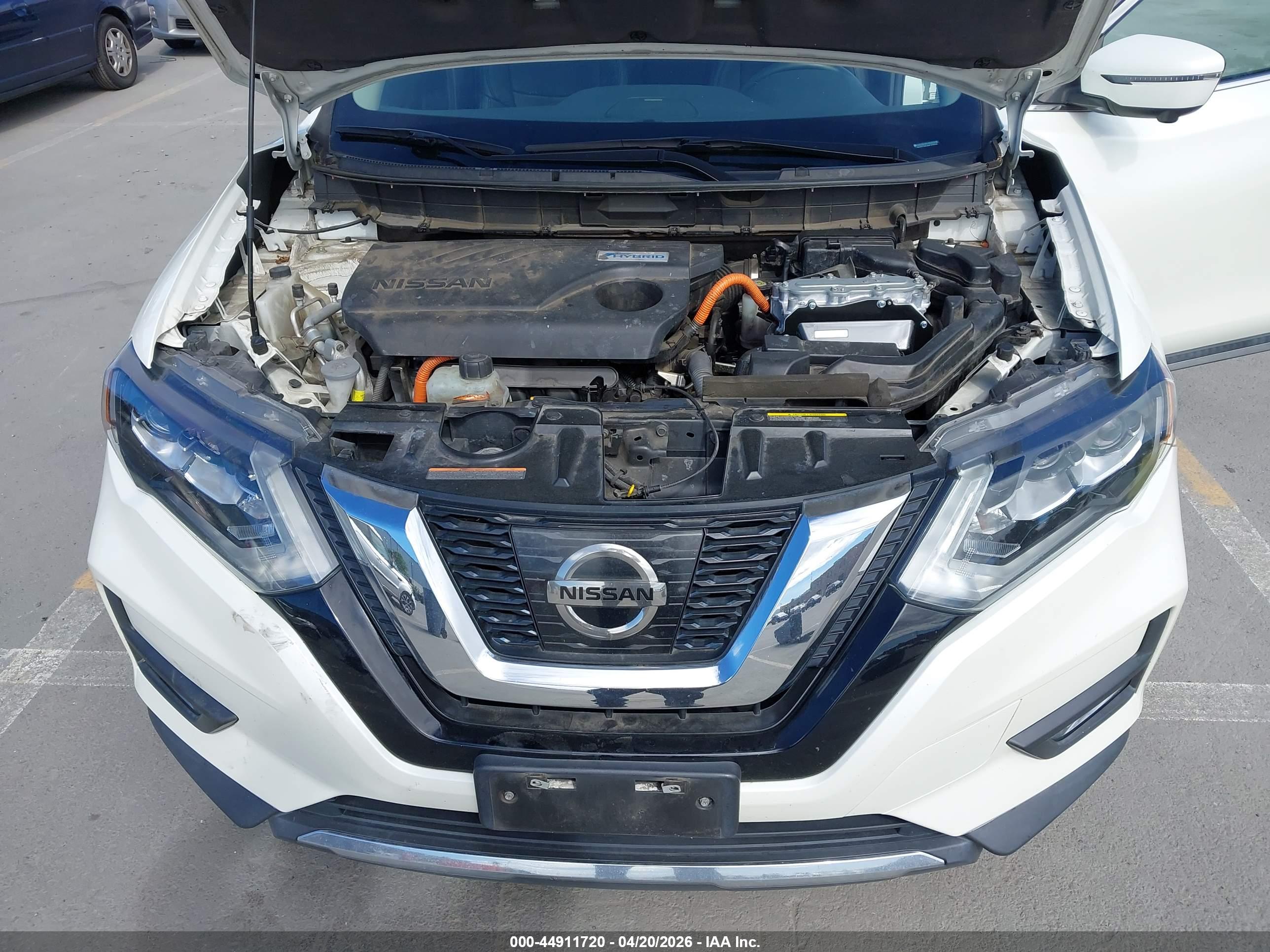 NISSAN ROGUE image 10