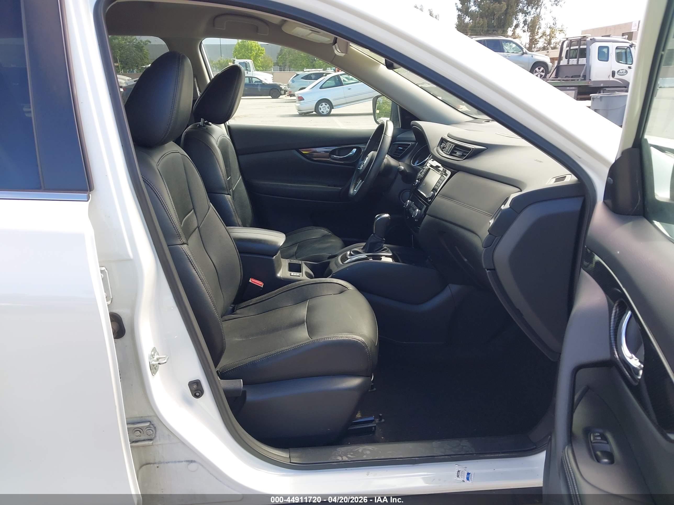 NISSAN ROGUE image 5