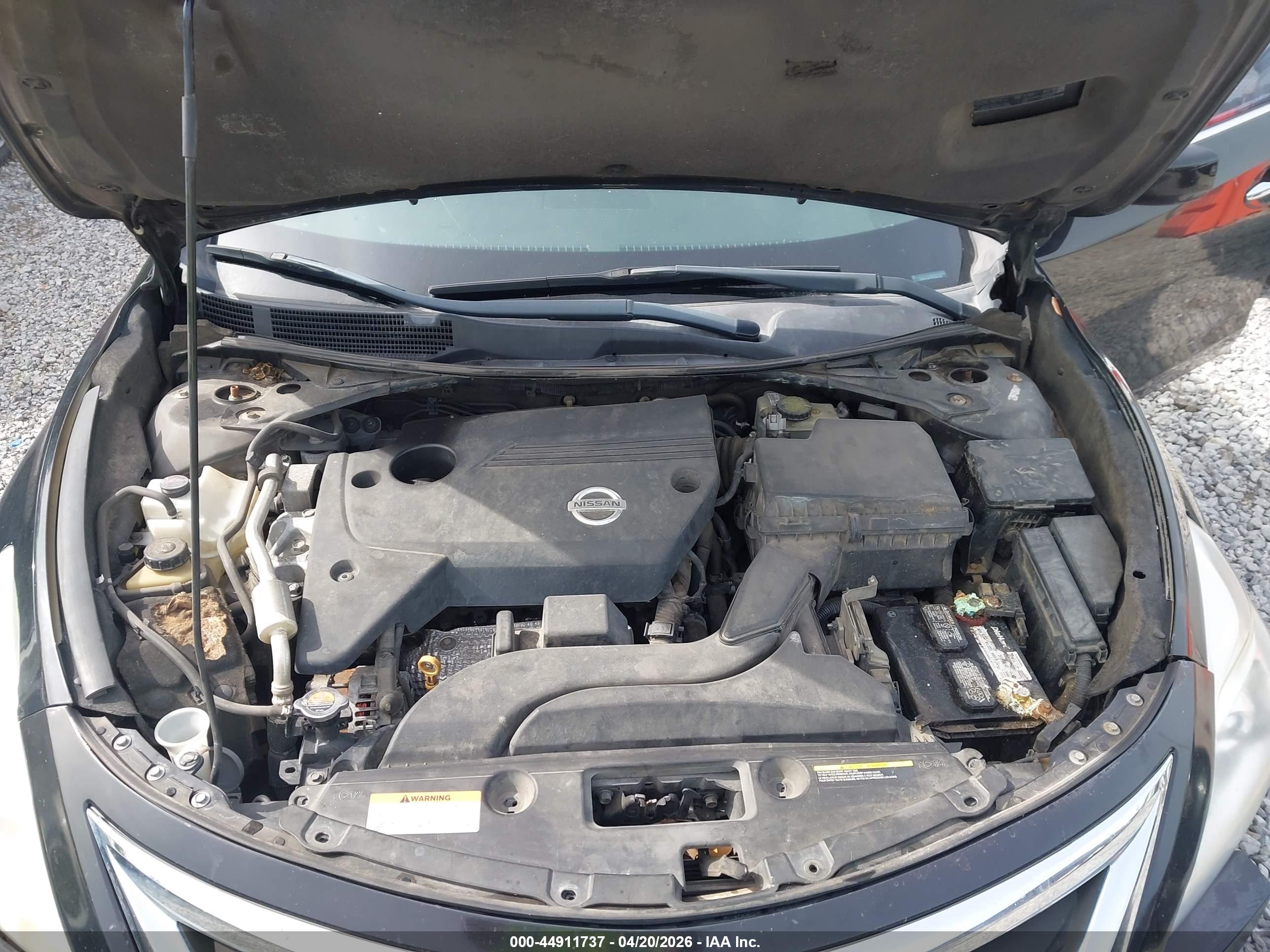 NISSAN ALTIMA image 10