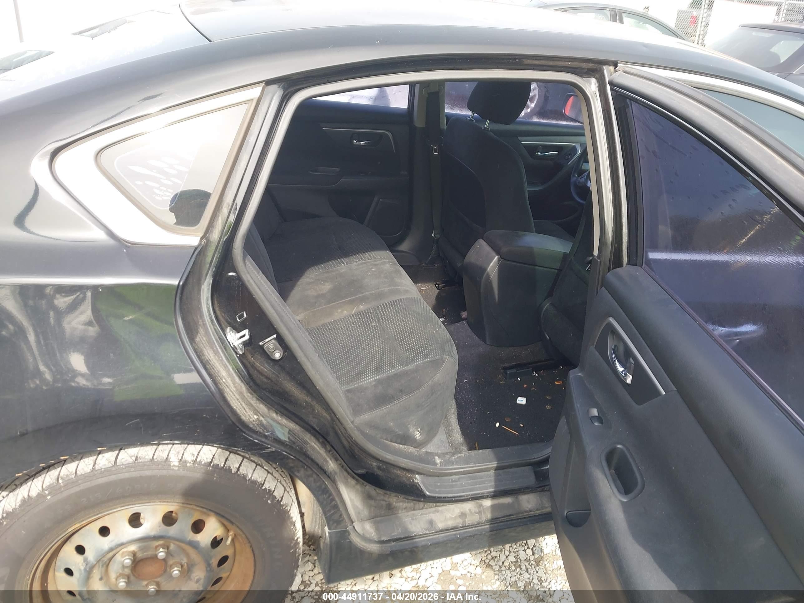 NISSAN ALTIMA image 8