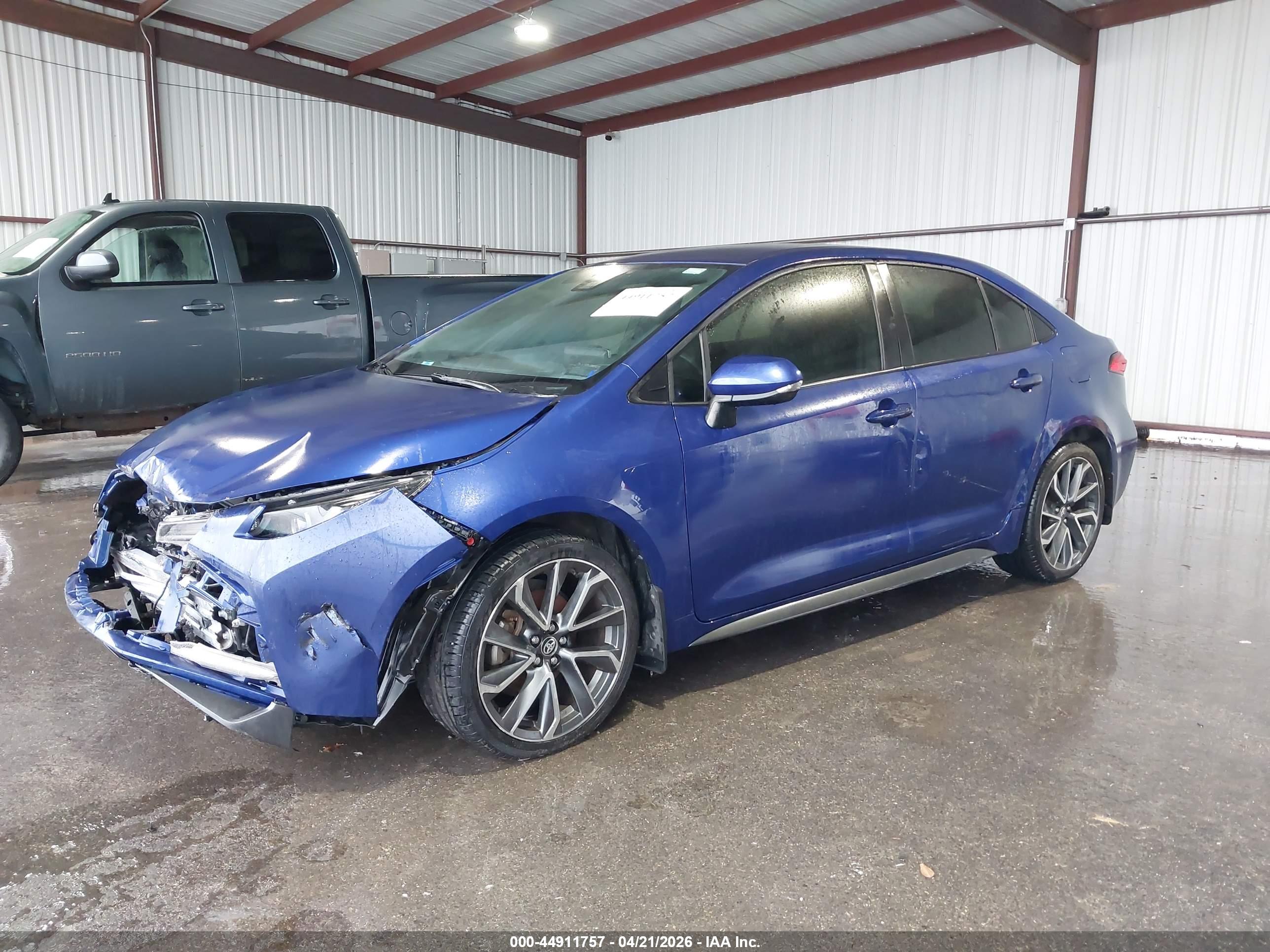 TOYOTA COROLLA image 2