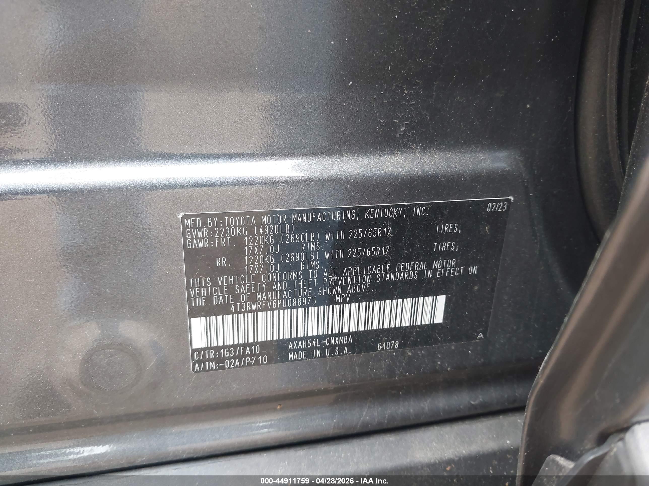 TOYOTA RAV4 image 9