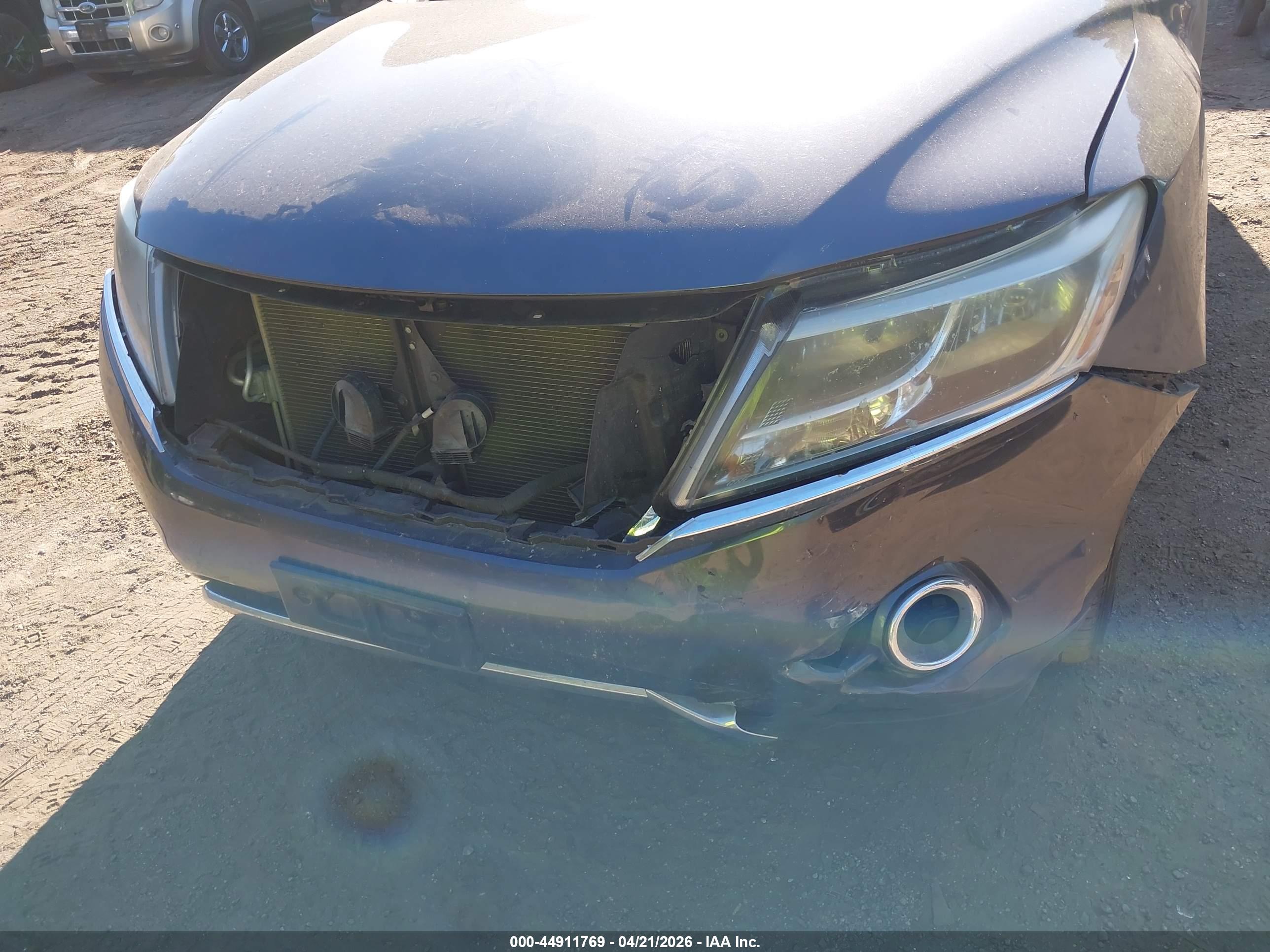 NISSAN PATHFINDER image 6