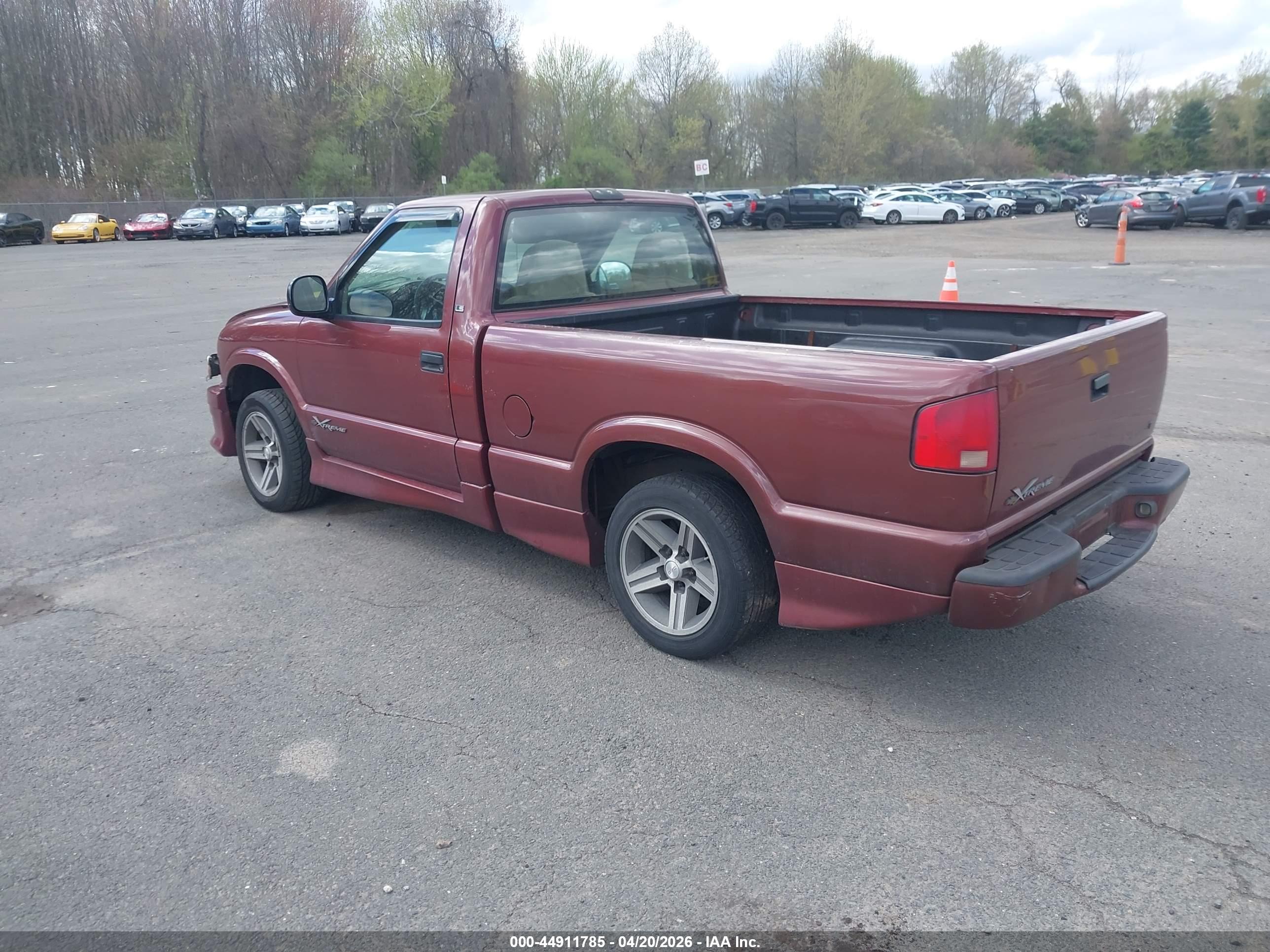 CHEVROLET S-10 image 3